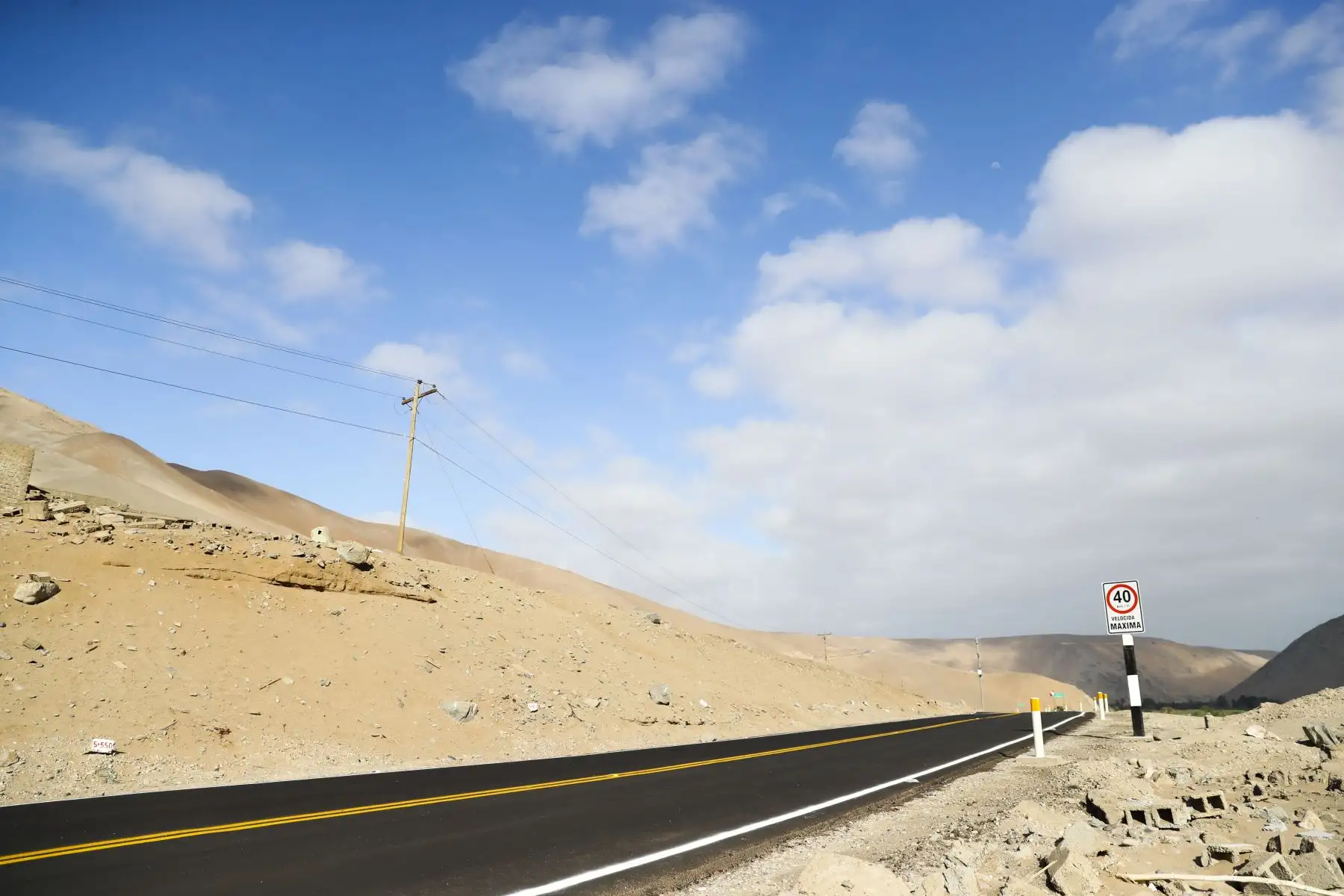 Jefe de Estado Martin Vizcarra entrega obras de mejoramiento de la carretera San Gerónimo – El Algarrobal, en la provincia de Ilo de la región Moquegua. Foto: ANDINA/Prensa Presidencia