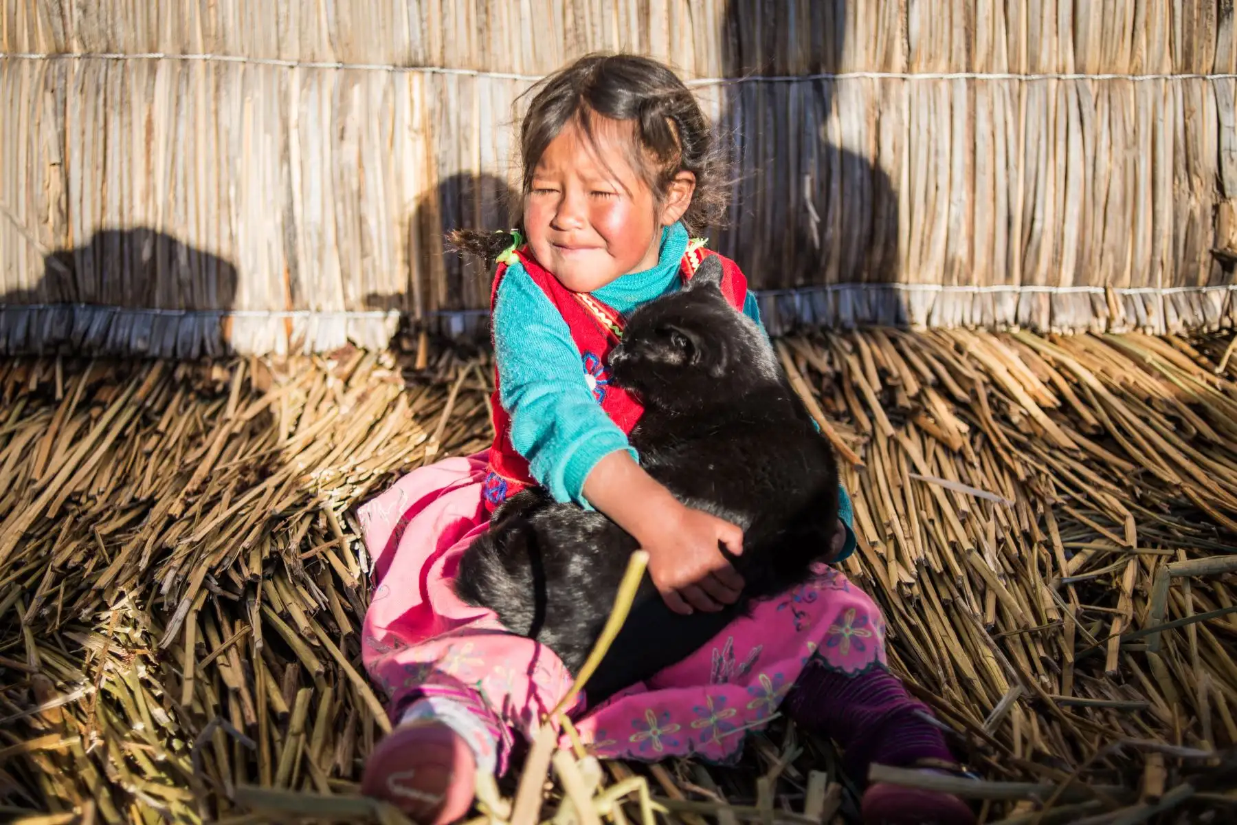 Niños, niñas y adolescentes del pueblo originario Uro fueron partícipes del  proyecto «Qhas Qot Zuñinaka» “las personas de agua y lago”, que tiene como objetivo revalorar sus costumbres a través de la fotografía.
Foto: ANDINA/Cortesía Colectivo HATUN ÑAKAJ