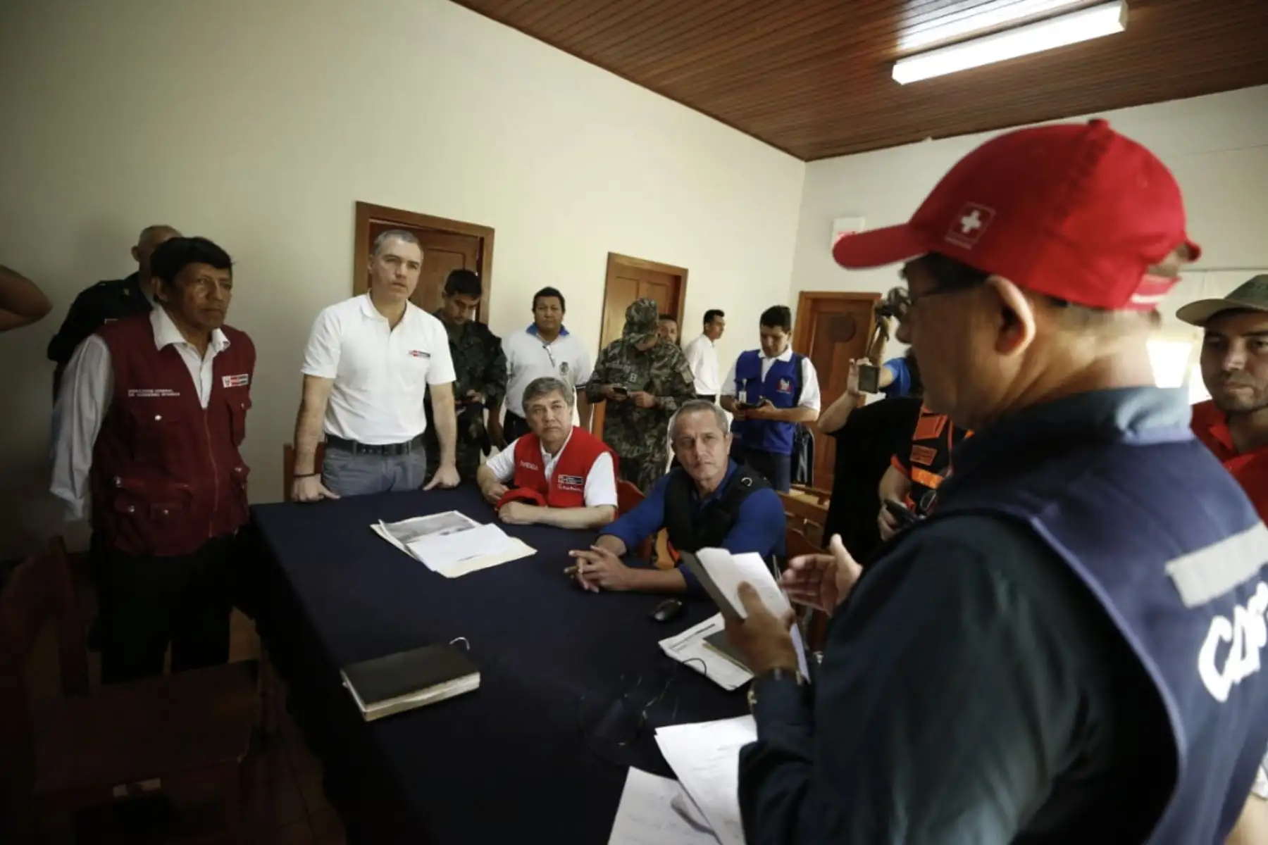 Primer Ministro Salvador del Solar, se reúne con autoridades de San Martín tras el sismo de magnitud 8.0  registrado esta madrugada. Foto: ANDINA/ PCM