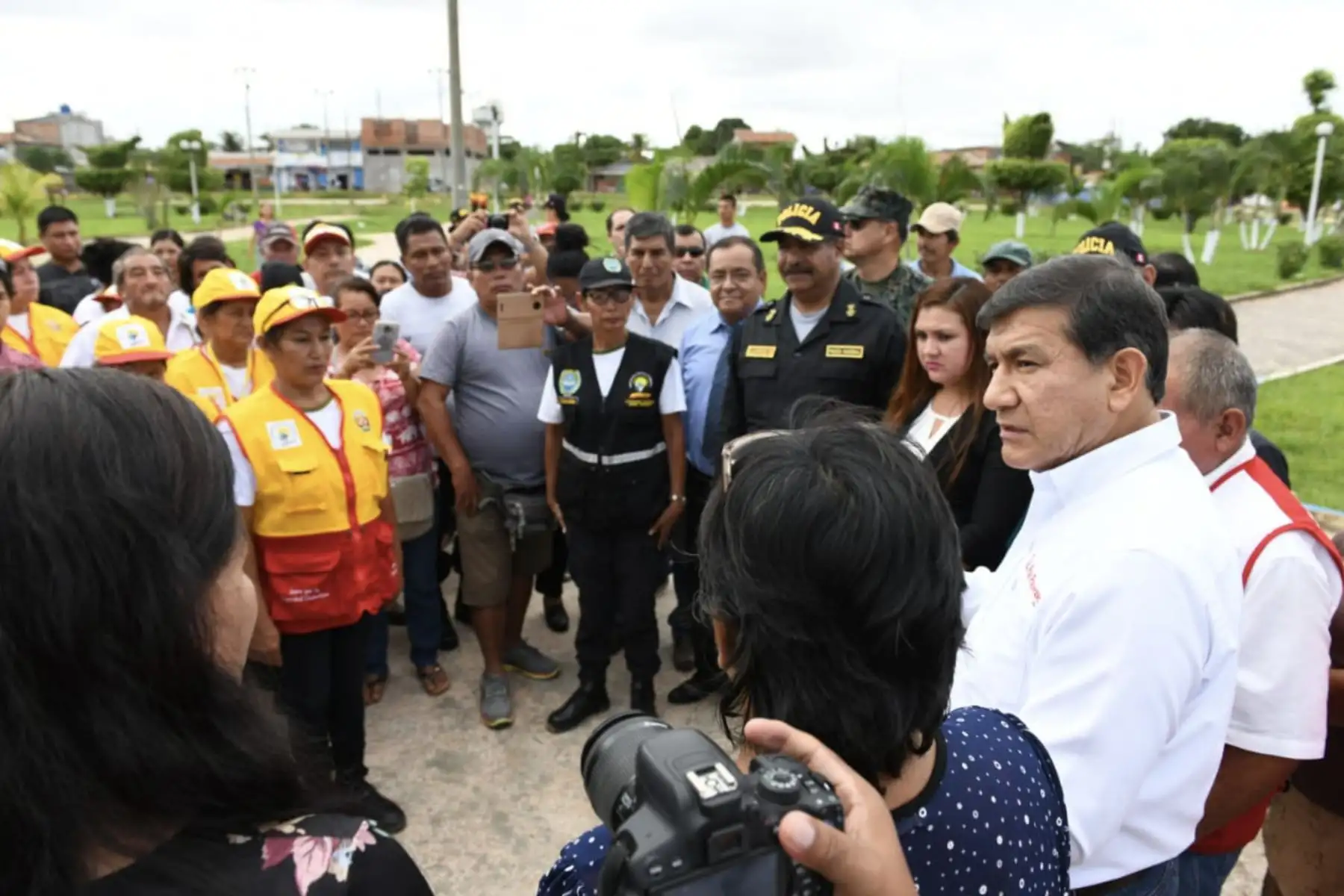 Ministro del Interior, Carlos Morán, llegó a Pucallpa, en la región Ucayali, para supervisar in situ los efectos del fuerte sismo registrado esta madrugada en la región Loreto. Foto: ANDINA/ MININTER