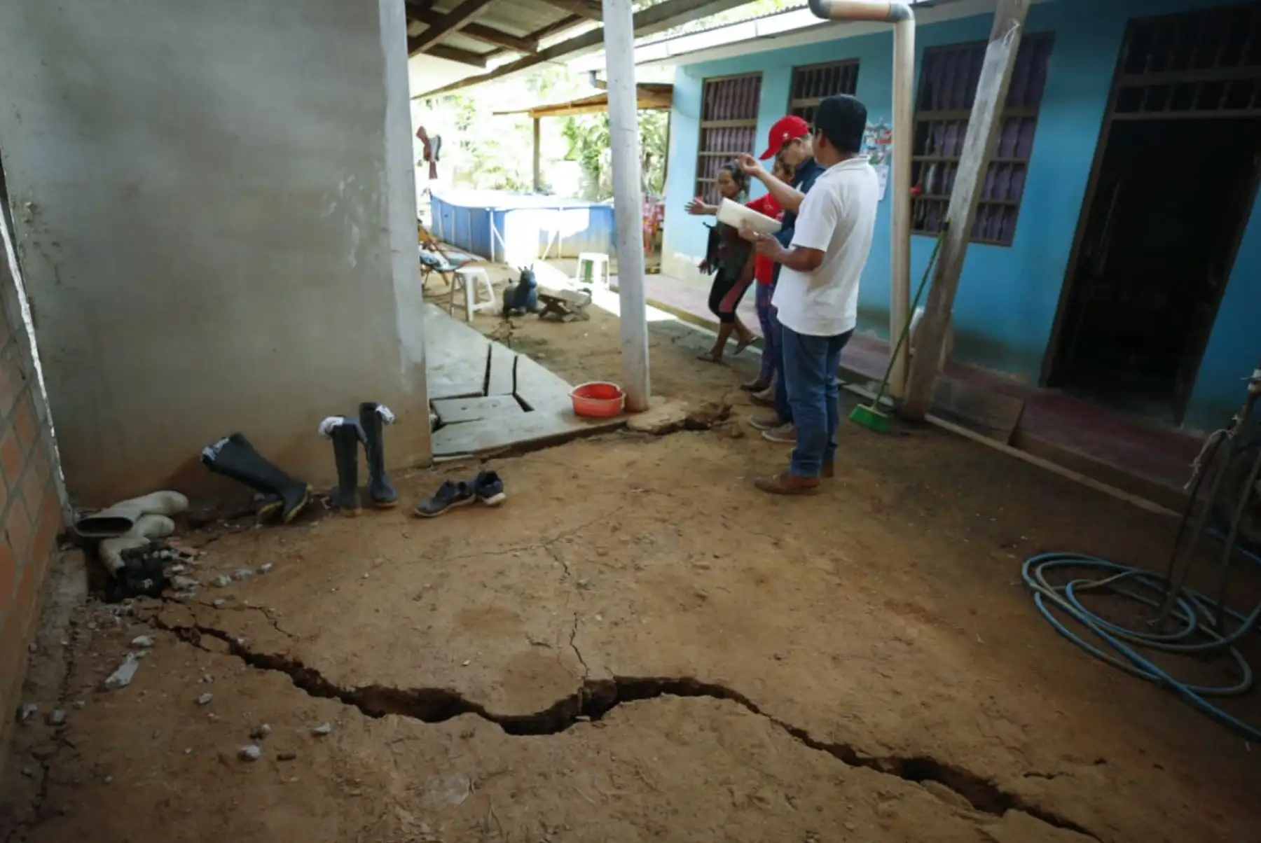 Presidente de Consejo de Ministros (PCM), Salvador del Solar se desplazó hasta la región San Martín para dirigir las primeras acciones de rehabilitación tras el fuerte sismo en el nororiente del país. Foto: ANDINA/ PCM