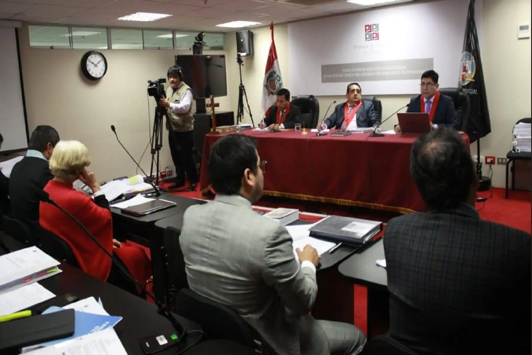 Audiencia de apelación al pedido de prisión preventiva  contra Susana Villarán