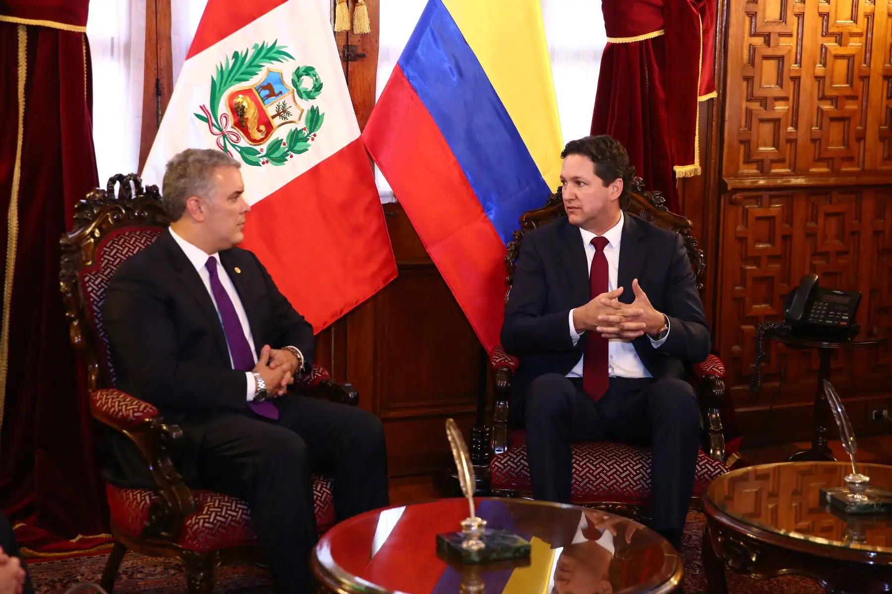 El presidente de Colombia, Iván Duque Márquez fue condecorado con la Medalla de Honor, en el grado de Gran Cruz en reconocimiento a su contribución al fortalecimiento de los vínculos de amistad y cooperación entre nuestros países, en el Congreso de la República del Perú.Foto:ANDINA/Congreso