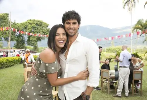 Jason Day y Gaby Espino.