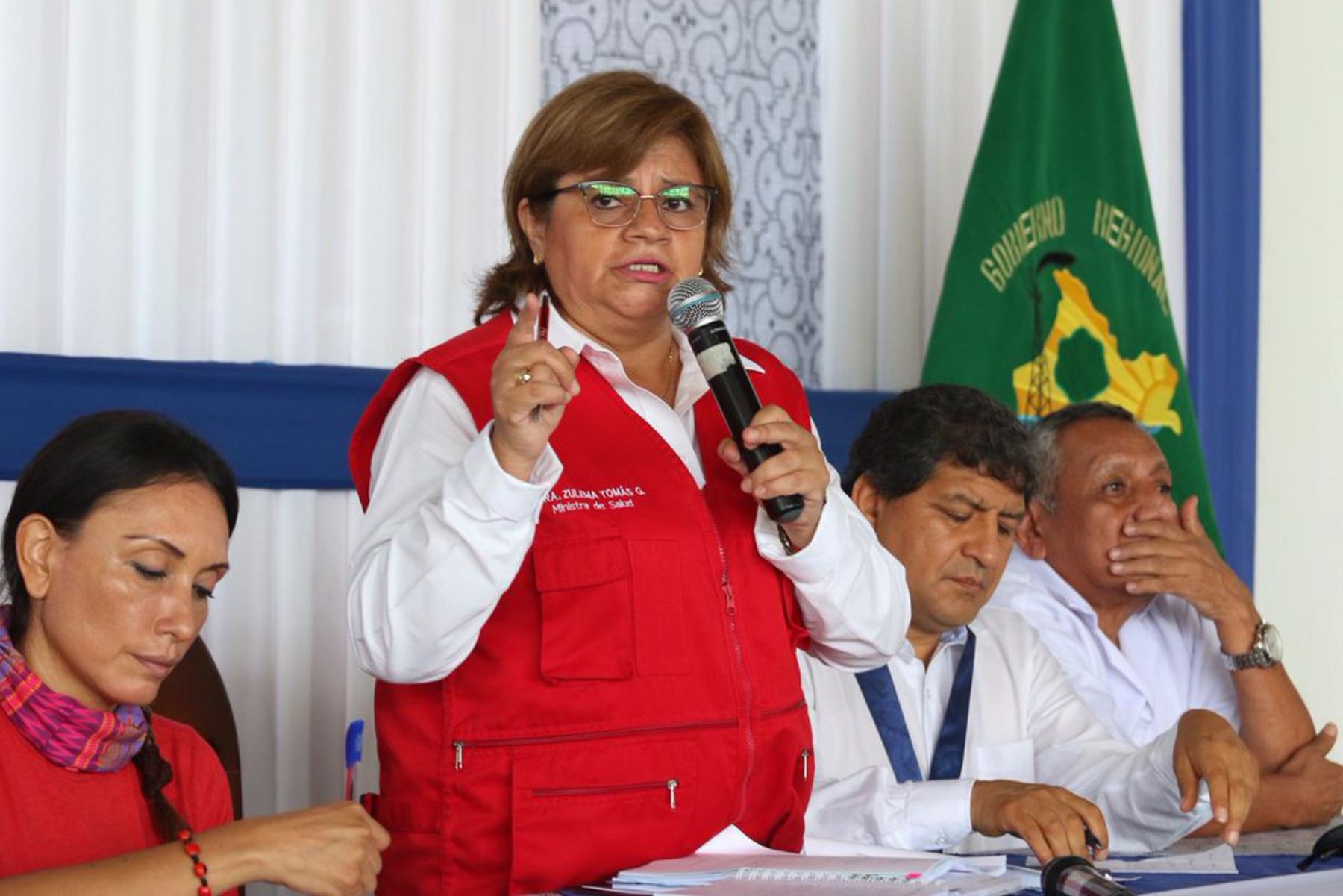 La ministra de Salud Zulema Tomás dispone comisión interventora para resolver problemas en región Loreto.