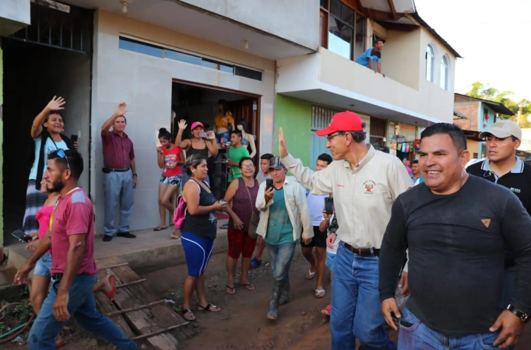 El Presidente Martín Vizcarra visitó el distrito de Sauce, en San Martin, para supervisar los trabajos de rehabilitación tras el sismo. Foto: ANDINA/ Prensa Presidencia