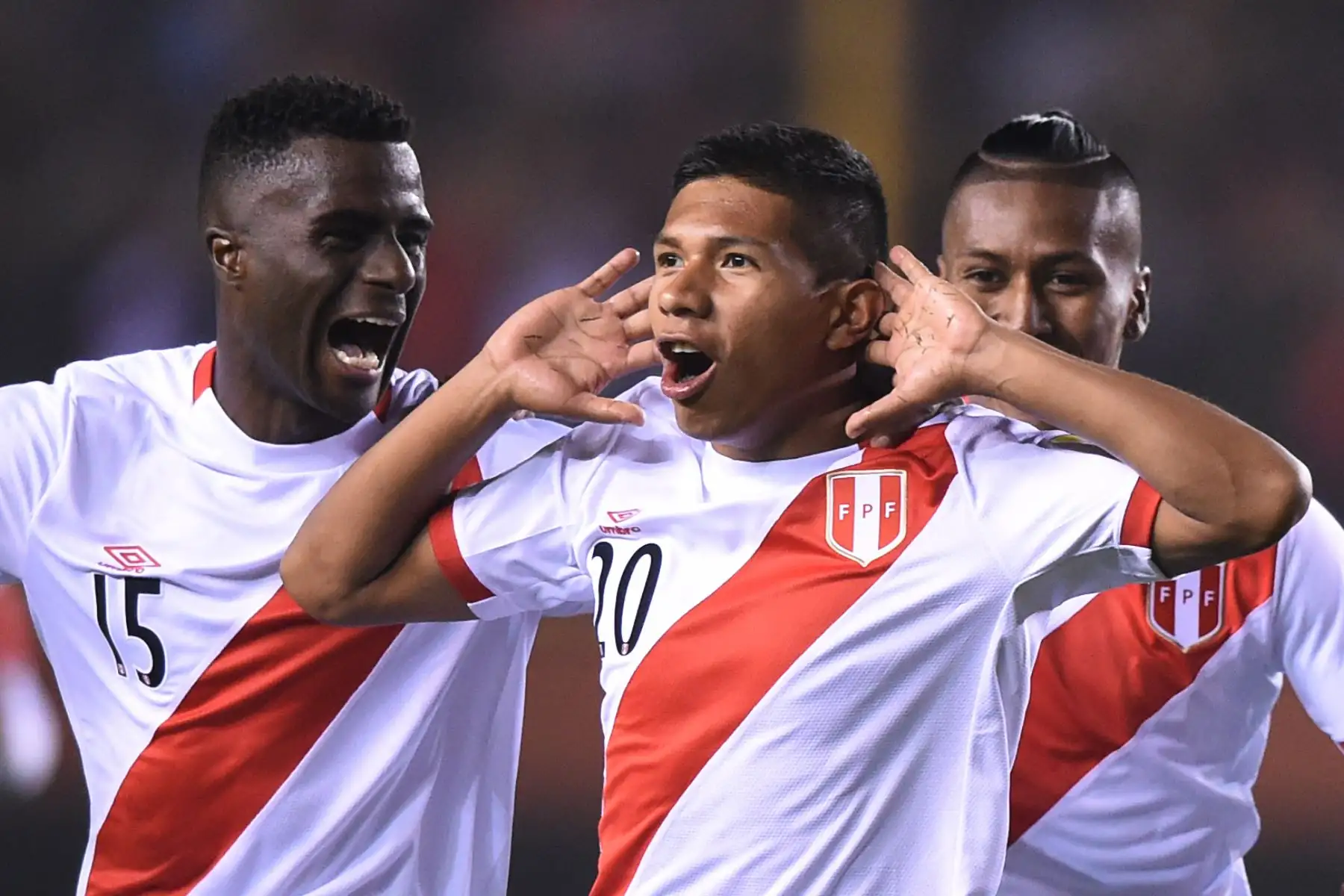 Edison Flores (Morellia)