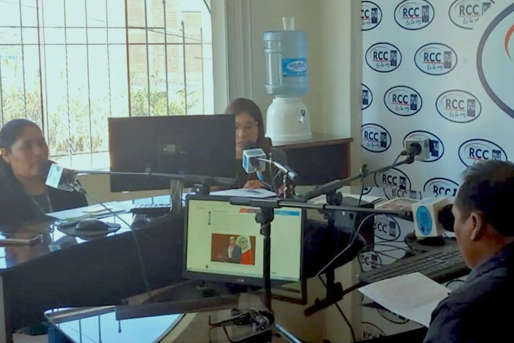 Indecopi empodera a consumidores en Tacna con programas radiales en quechua y aimara