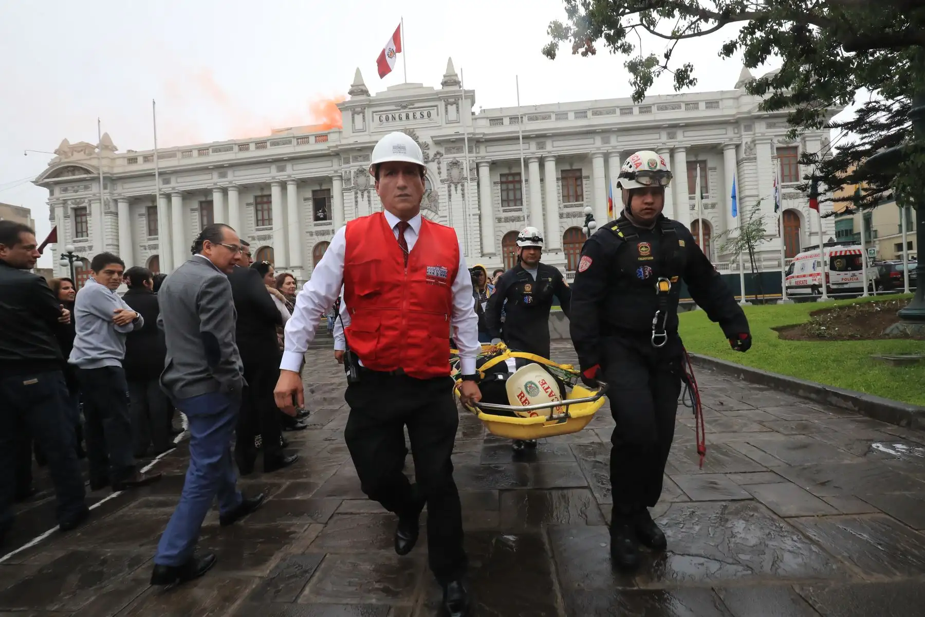 Simulacro Nacional de Sismo en el Congreso de la República.

Foto: ANDINA/Juan Carlos Guzmán Negrini.