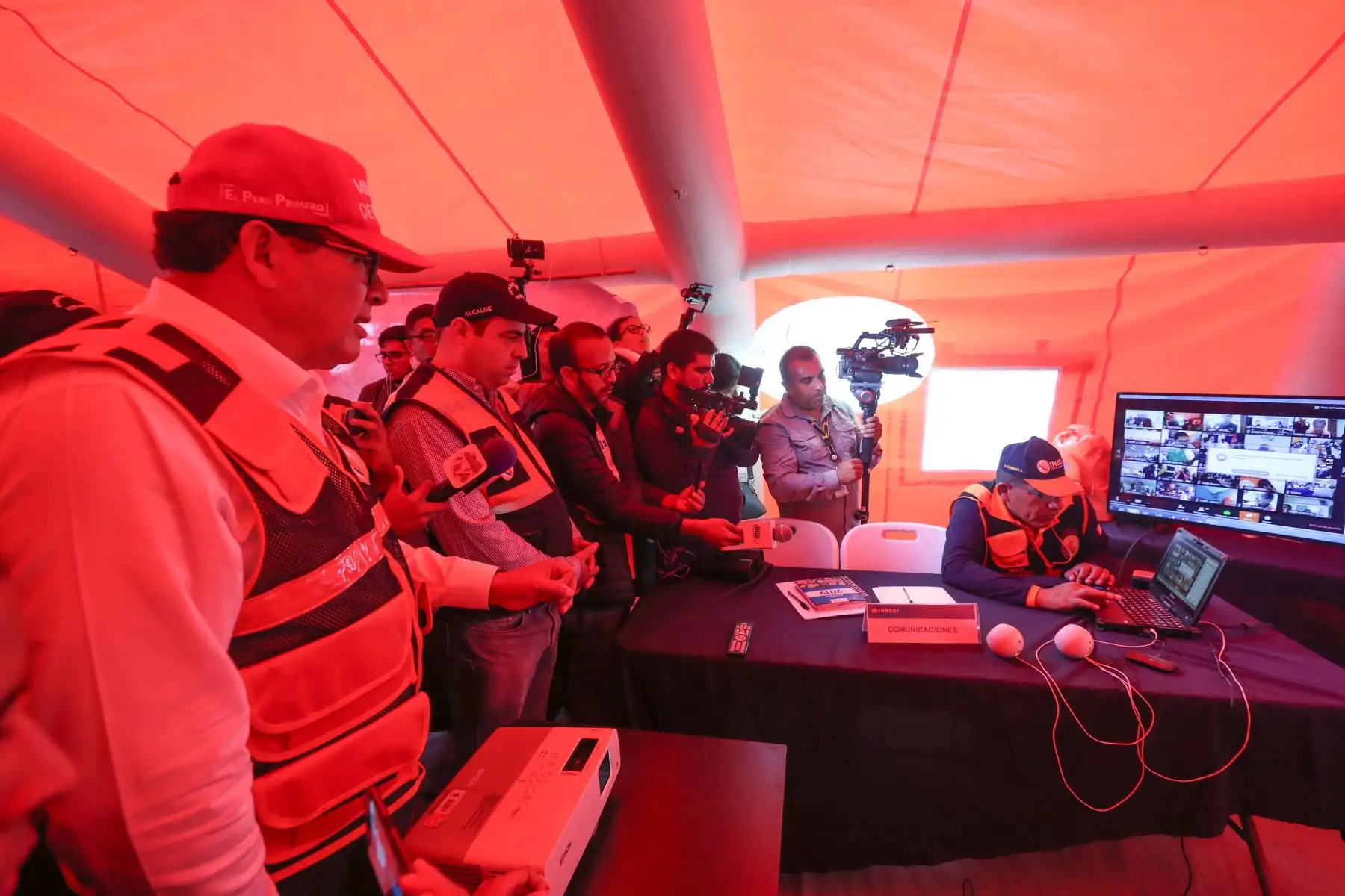 Ministro de Defensa José Huerta participó en simulacro de sismo y tsunami en Ventanilla.Foto:ANDINA/MINDEF