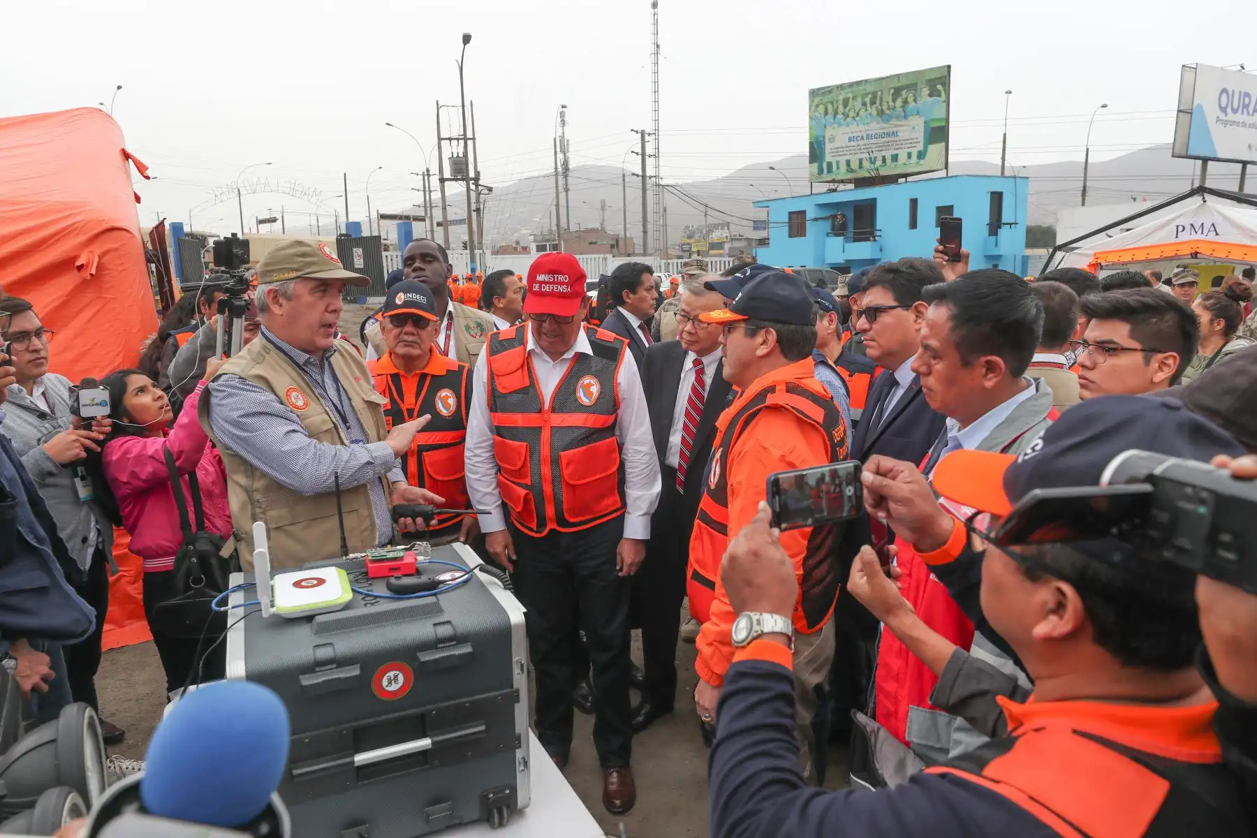 Ministro de Defensa José Huerta participó en simulacro de sismo y tsunami en Ventanilla.Foto:ANDINA/MINDEF
