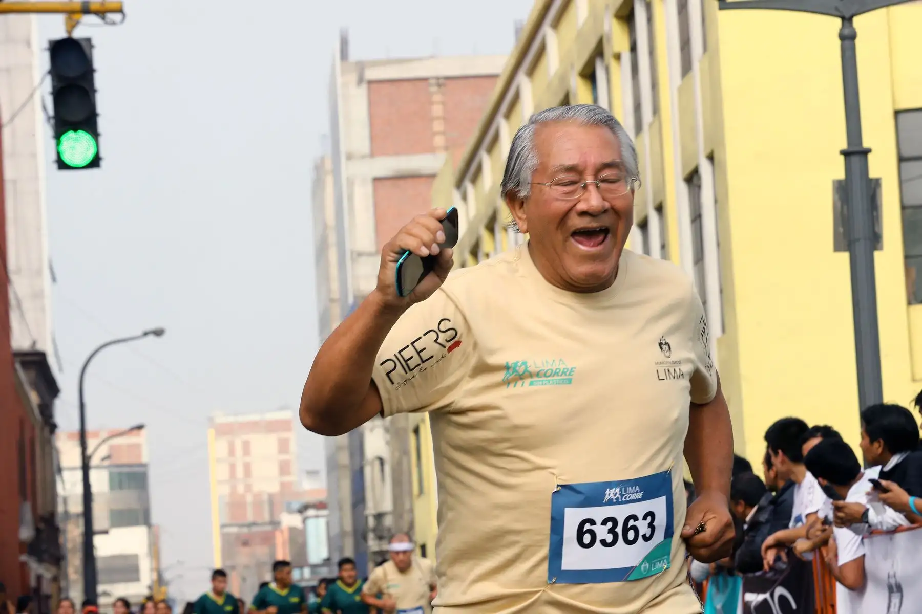 El programa municipal Lima Corre organizo, por primera vez, la carrera 5K en la zona de Barrios Altos para impulsar el deporte de manera descentralizada en la ciudad capital.Foto: ANDINA/Norman Córdova El programa municipal Lima Corre organizo, por primera vez, la carrera 5K en la zona de Barrios Altos para impulsar el deporte de manera descentralizada en la ciudad capital.Foto: ANDINA/Norman Córdova
