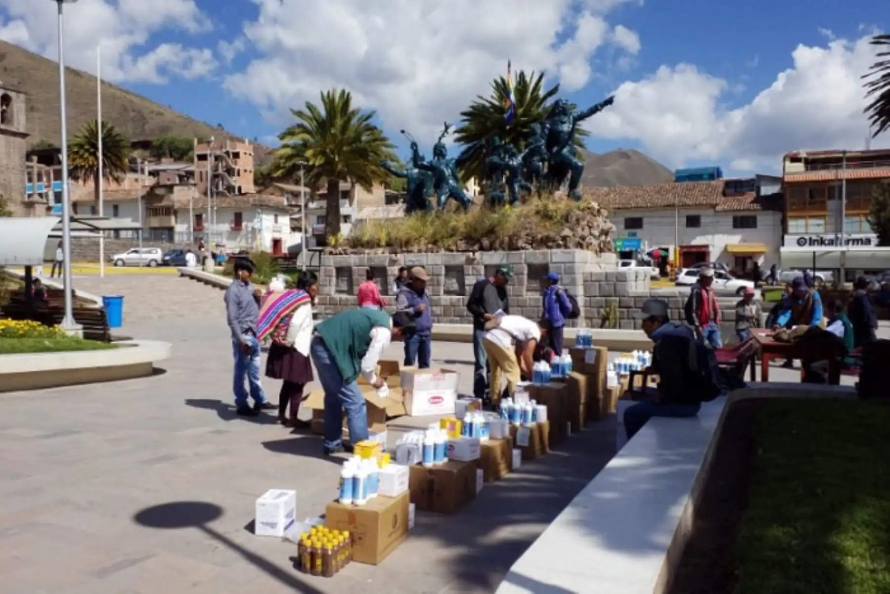 Un total de 232,000 alpacas, llamas y ovinos serán atendidos en la región Cusco con la aplicación y dosificación de kits veterinarios, a fin de fortalecer su sistema inmunológico y disminuir su vulnerabilidad ante la próxima temporada de heladas.