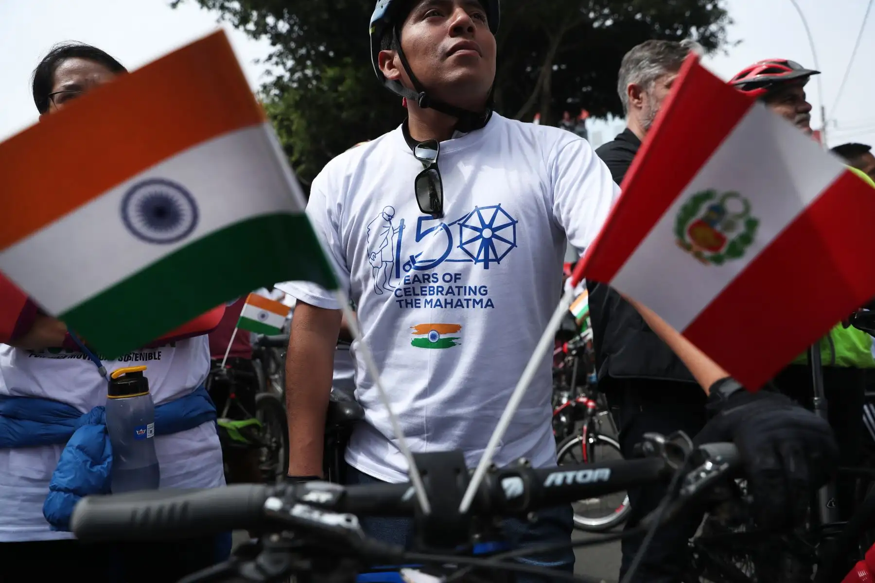 Con la presencia de las ministras del Ambiente y Transportes, Lucia Ruíz y  María Jara y del alcalde de Lima, Jorge Muñoz; se realizó la bicicleteada por una movilidad sostenible. Foto: ANDINA/Melina Mejía