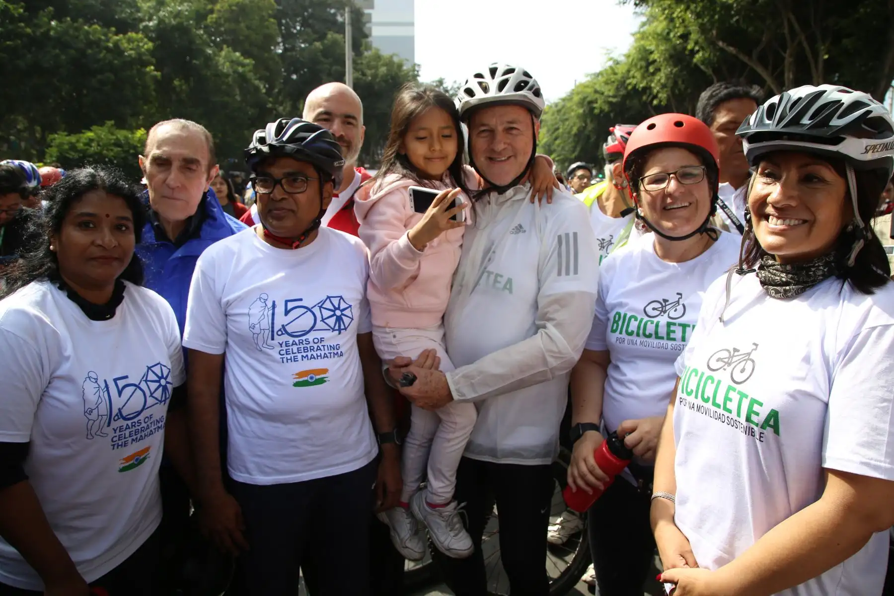 Presidente Vizcarra participa junto a ministras del Ambiente y Transportes en la bicicleteada por un transporte sostenible.
Foto: ANDINA/MINAM