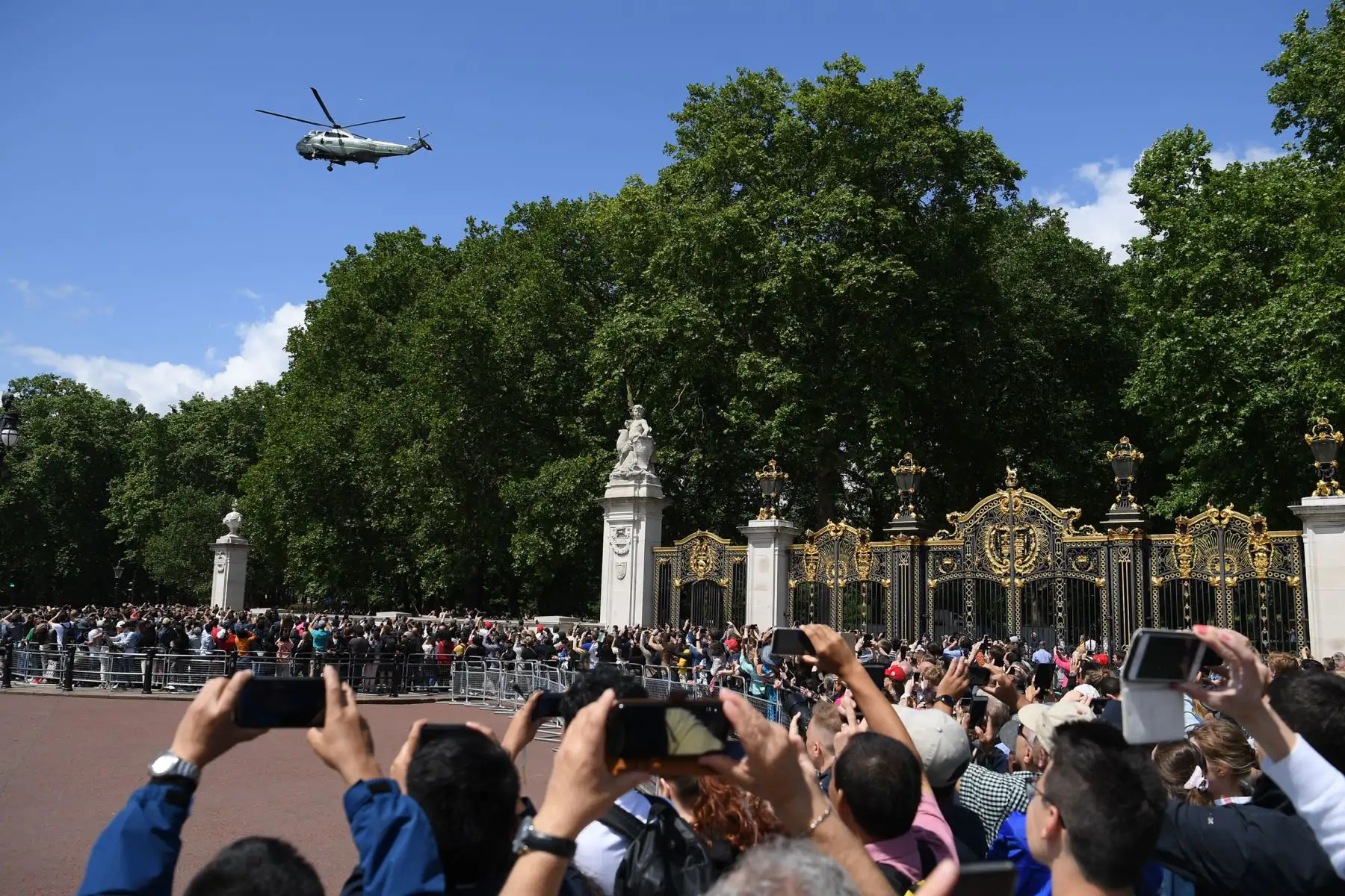 Llegada del presidente de los Estados Unidos, Donald Trump, al Palacio de Buckingham en Londres. Foto: AFP
