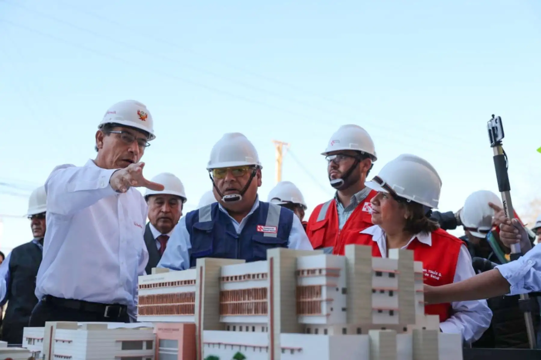Presidente Vizcarra inspecciona obras de construcción del hospital Hipólito Unanue de Tacna. Foto: ANDINA/ Prensa Presidencia