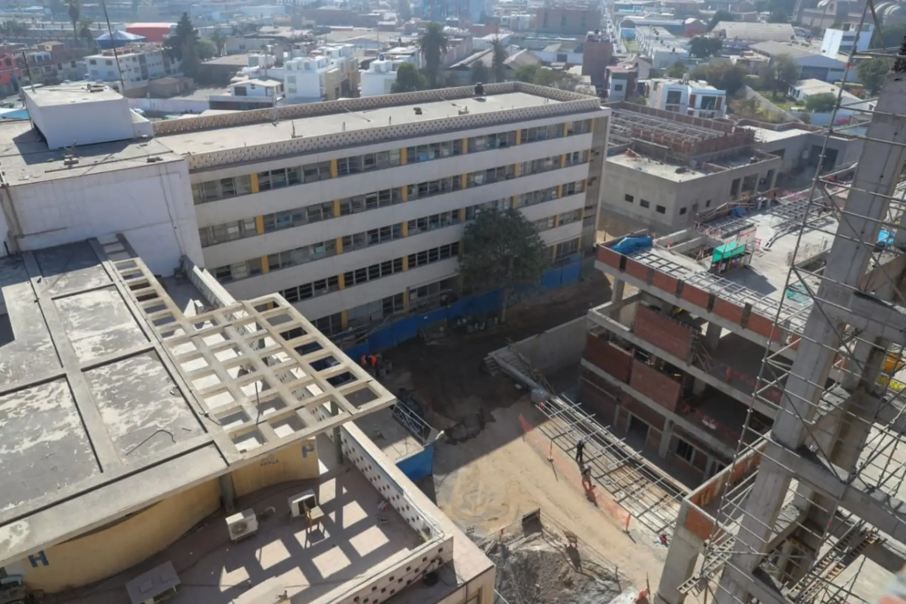 Presidente Vizcarra inspecciona obras de construcción del hospital Hipólito Unanue de Tacna. Foto: ANDINA/ Prensa Presidencia