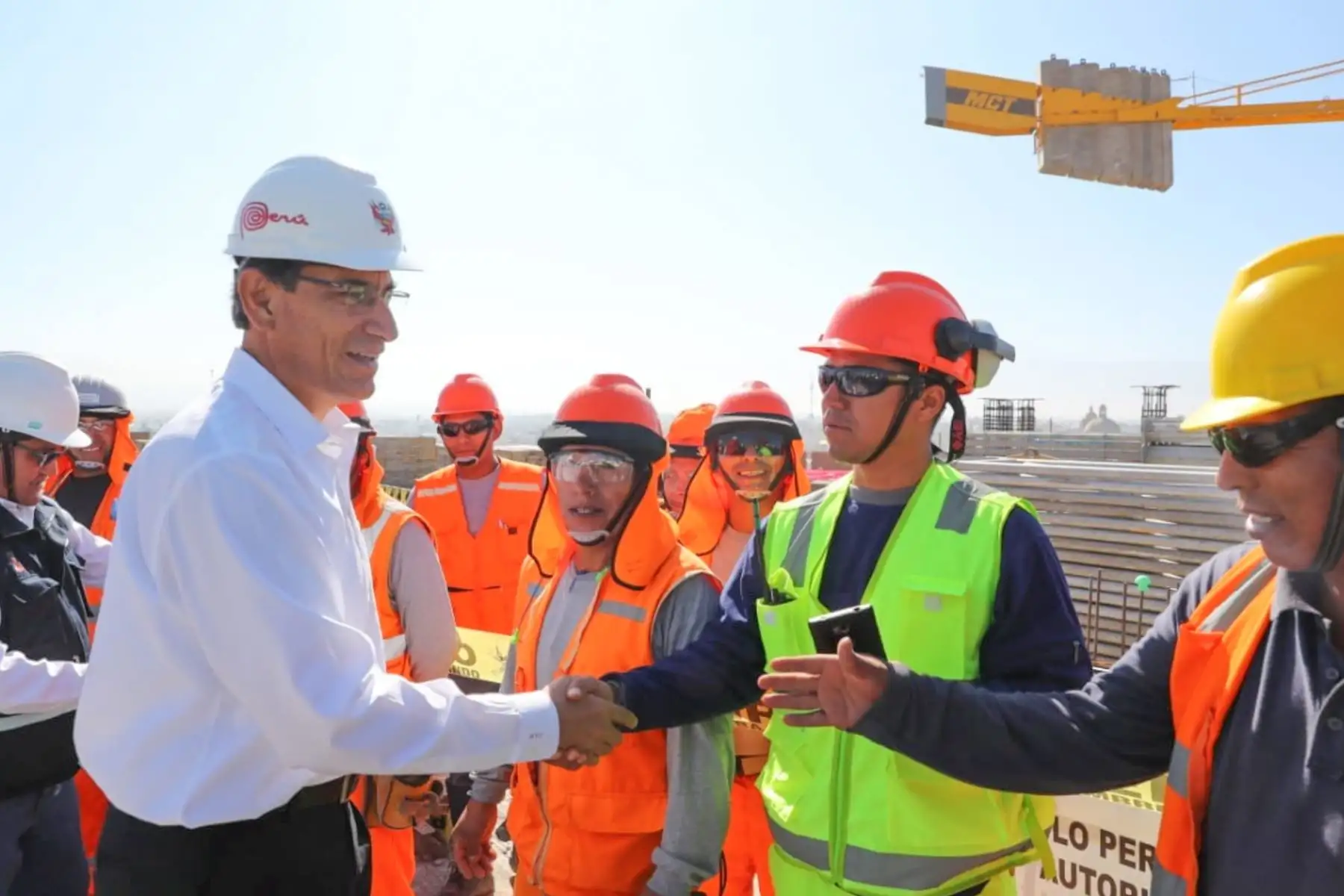 Presidente Vizcarra inspecciona obras de construcción del hospital Hipólito Unanue de Tacna. Foto: ANDINA/ Prensa Presidencia