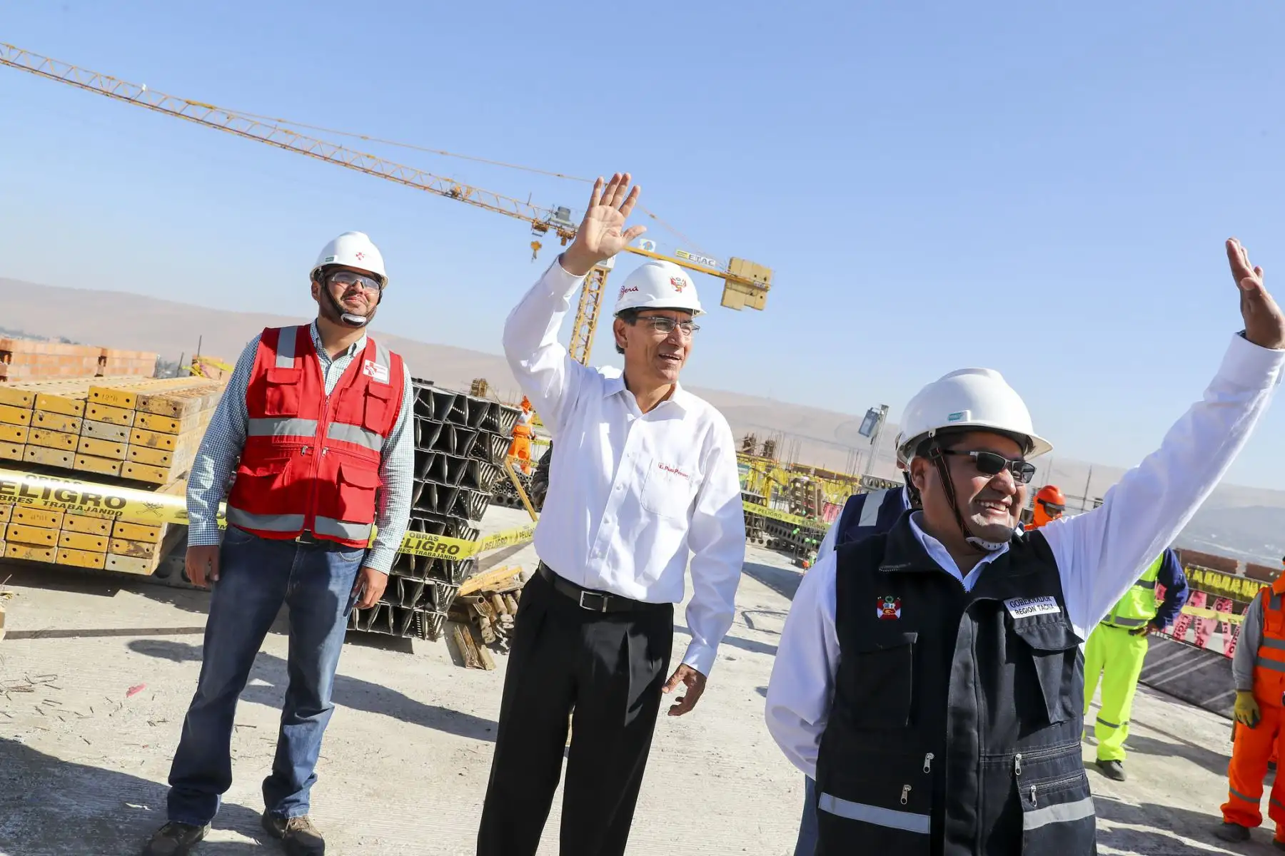 Presidente Vizcarra inspecciona obras de construcción del hospital Hipólito Unanue de Tacna. Foto: ANDINA/ Prensa Presidencia