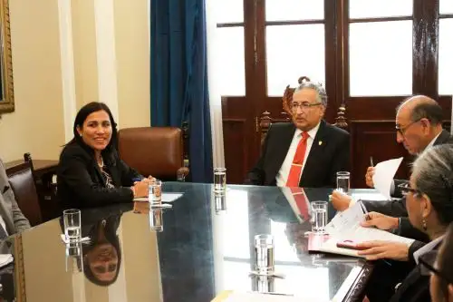 Ministra de  Educación, Flor Pablo y presidente del Poder Judicial, José Luis Lecaros. Foto: Andina/Difusión