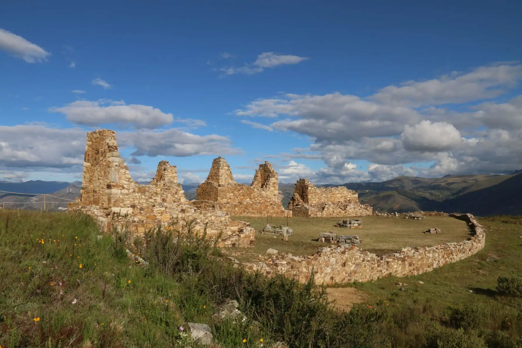 Sector Las Torres del Complejo Arqueológico de Marcahuamachuco, ubicado en la provincia de Sánchez Carrión, región La Libertad.