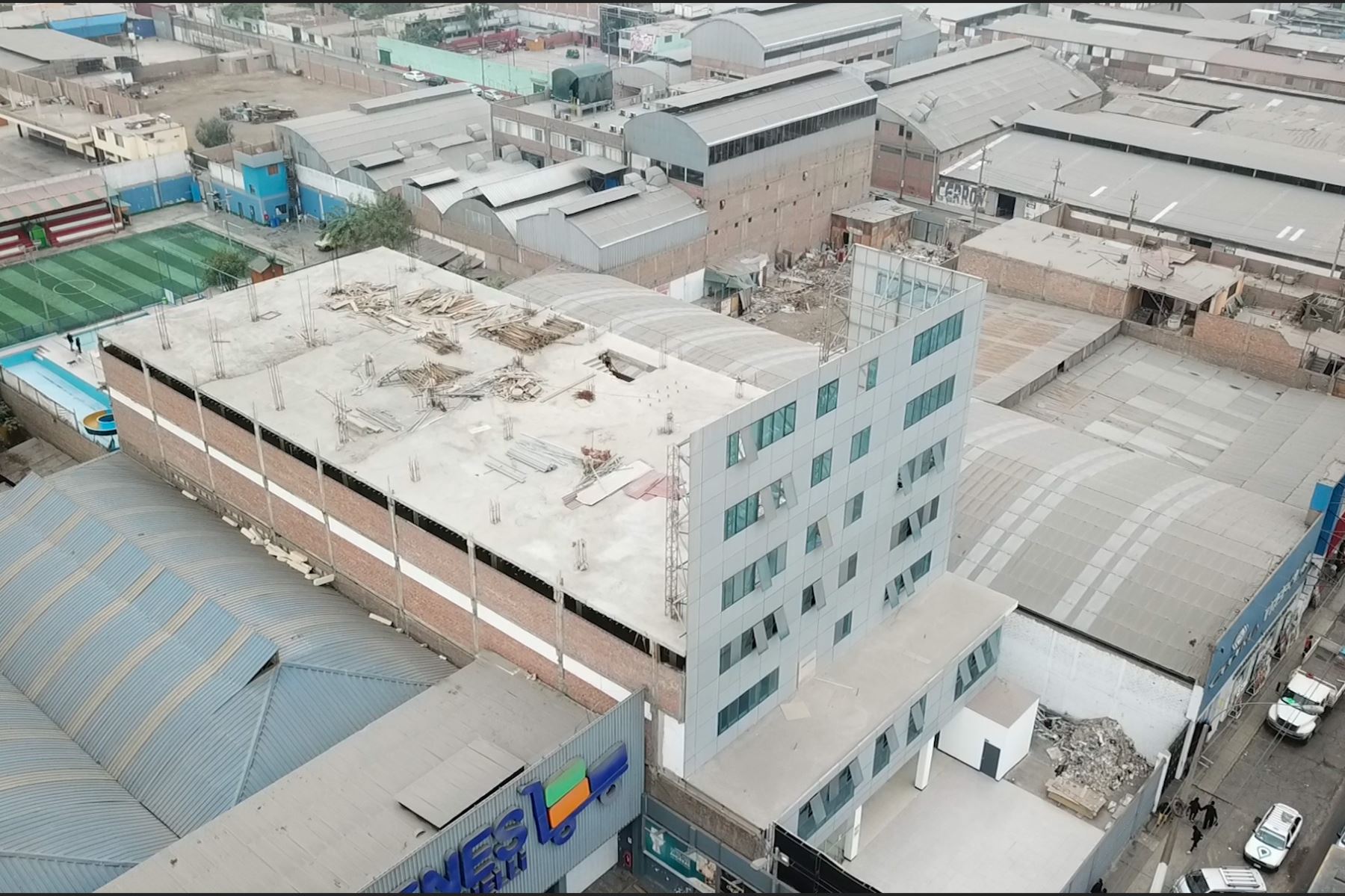 Falsa sede de San Juan de Lurigancho aparentaba tener siete pisos. Foto: ANDINA