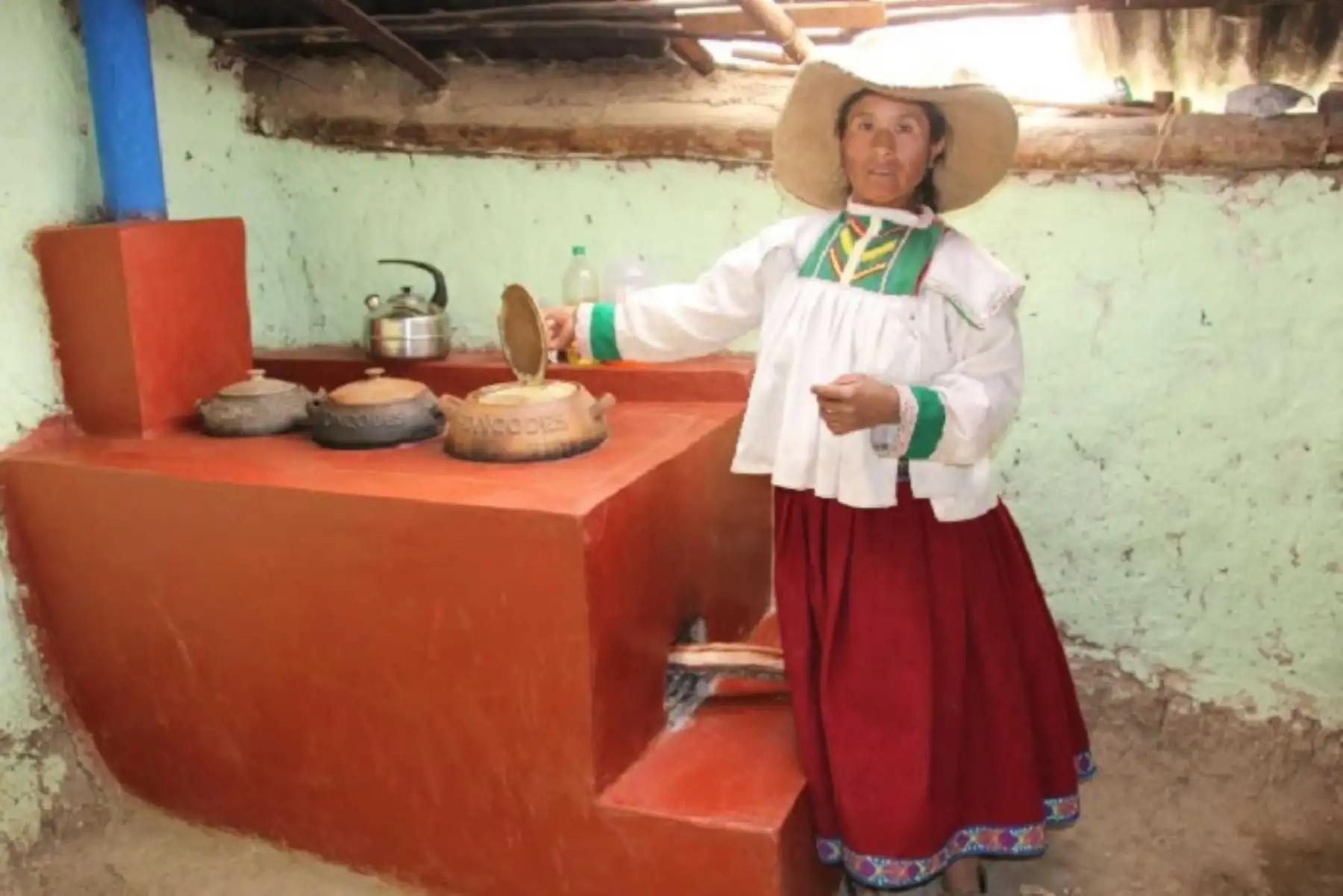 El uso de las cocinas mejoradas es un gran avance en la lucha contra el cambio climáticoFoto:  ANDINA/Archivo.