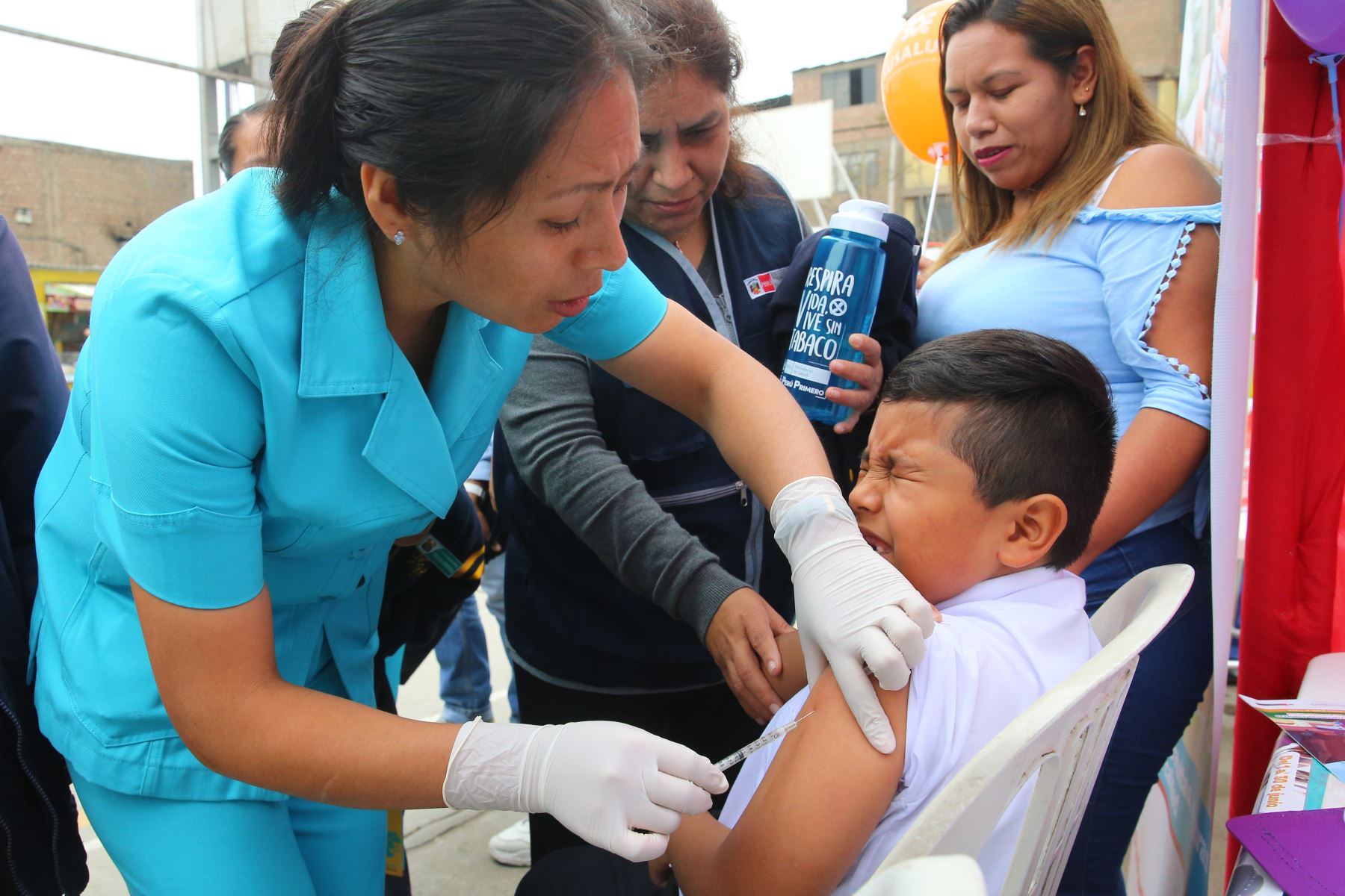 El Ministerio de Salud (Minsa) descarta categóricamente una posible reacción adversa por vacuna contra el sarampión y rubéola en el niño de iniciales J. B. Q. (9 años), del distrito de Cerro Colorado, en la región Arequipa. Foto: ANDINA/Vidal Tarqui.