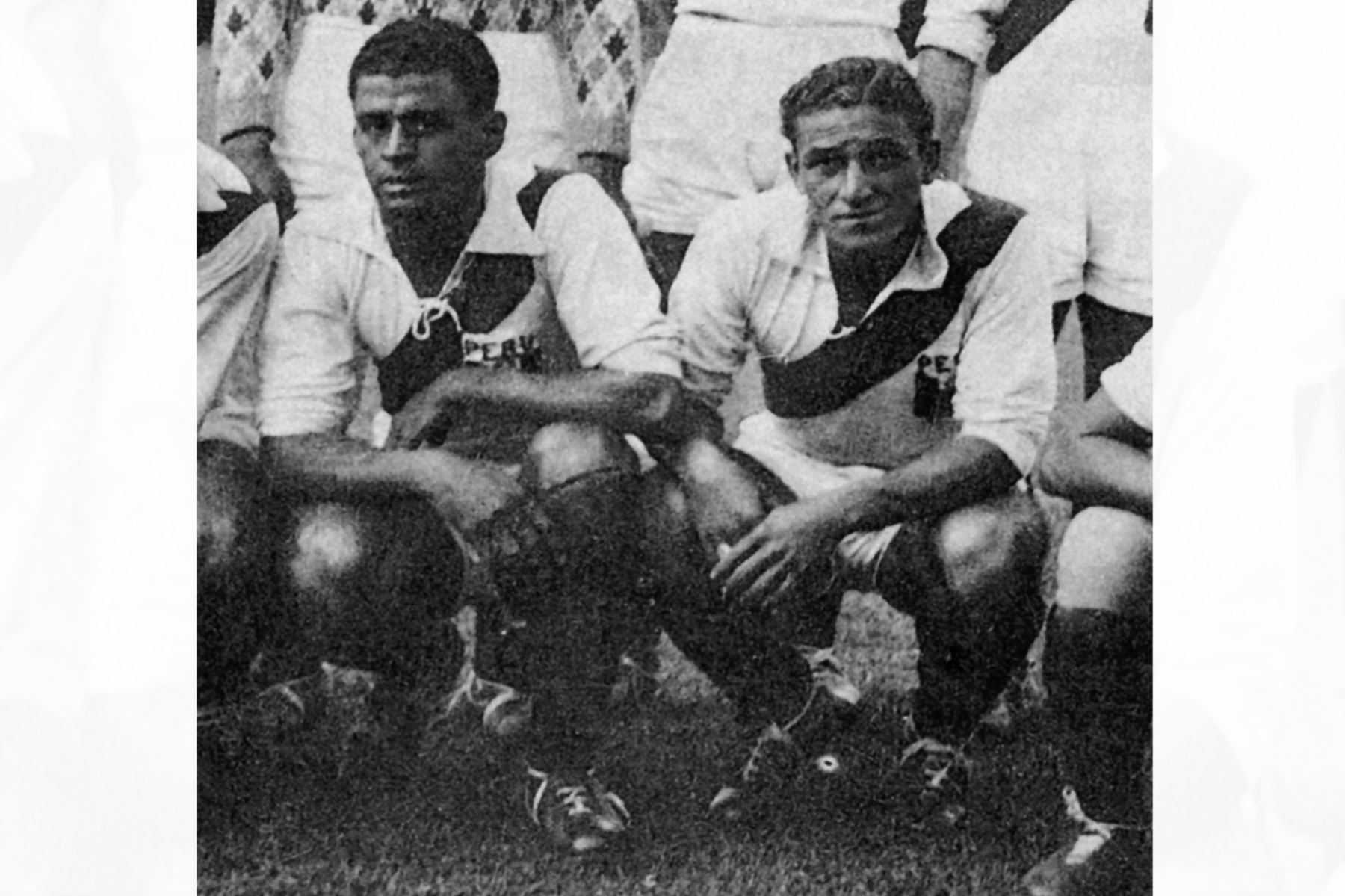 Jorge "Campolo" Alcalde y Teodoro "Lolo" Fernández figuras indiscutibles y goleadores de la selección peruana que se coronó campeón sudamericano en 1939.