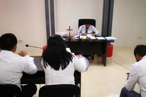 Juez ordena impedimento de salida del país para cómplices de fuga de César Hinostroza.