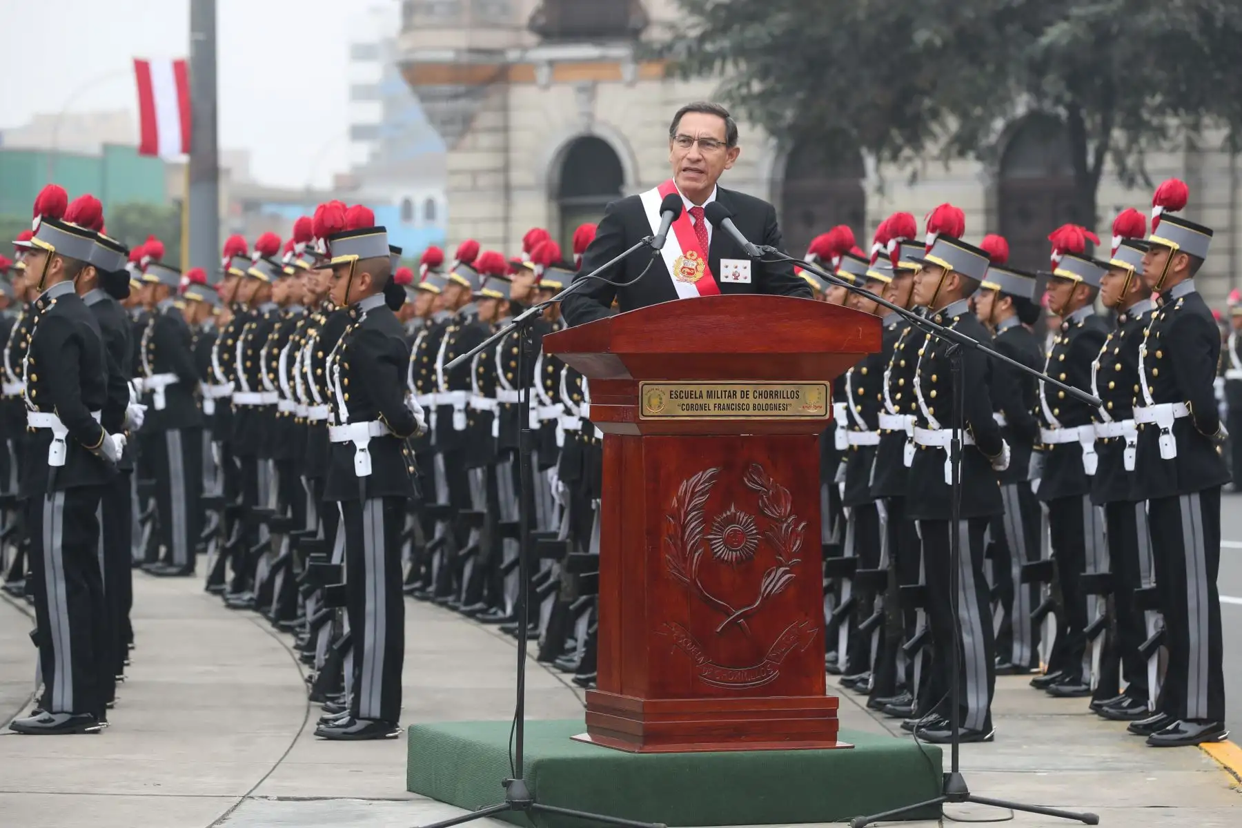 El presidente de la República, Martín Vizcarra, asiste a la ceremonia por el 139 Aniversario de la Batalla de Arica y Renovación del Juramento de Fidelidad a la Bandera. Foto: ANDINA/ MINDEF