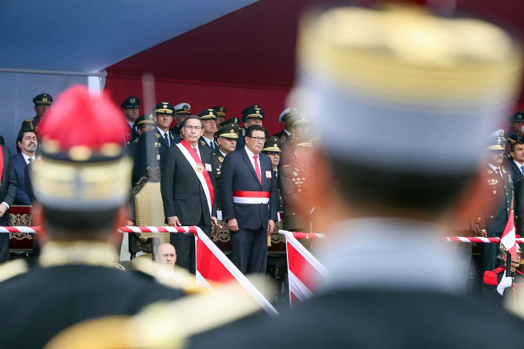 El presidente de la República, Martín Vizcarra, asiste a la ceremonia por el 139 Aniversario de la Batalla de Arica y Renovación del Juramento de Fidelidad a la Bandera. Foto: ANDINA/ MINDEF
