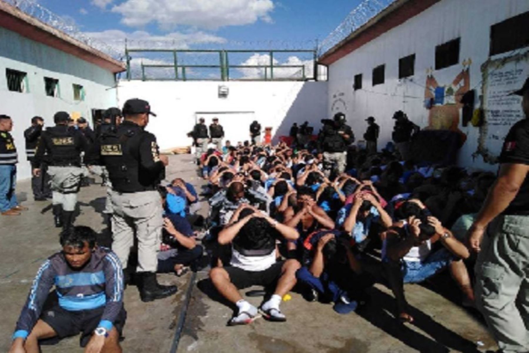 Durante el sexto gran operativo inopinado que se llevó a cabo en el penal de Cajamarca dispuesto por el Instituto Nacional Penitenciario (Inpe), se logró determinar que un grupo de internos estaría vulnerando la seguridad del recinto carcelario cometiendo actos ilícitos.