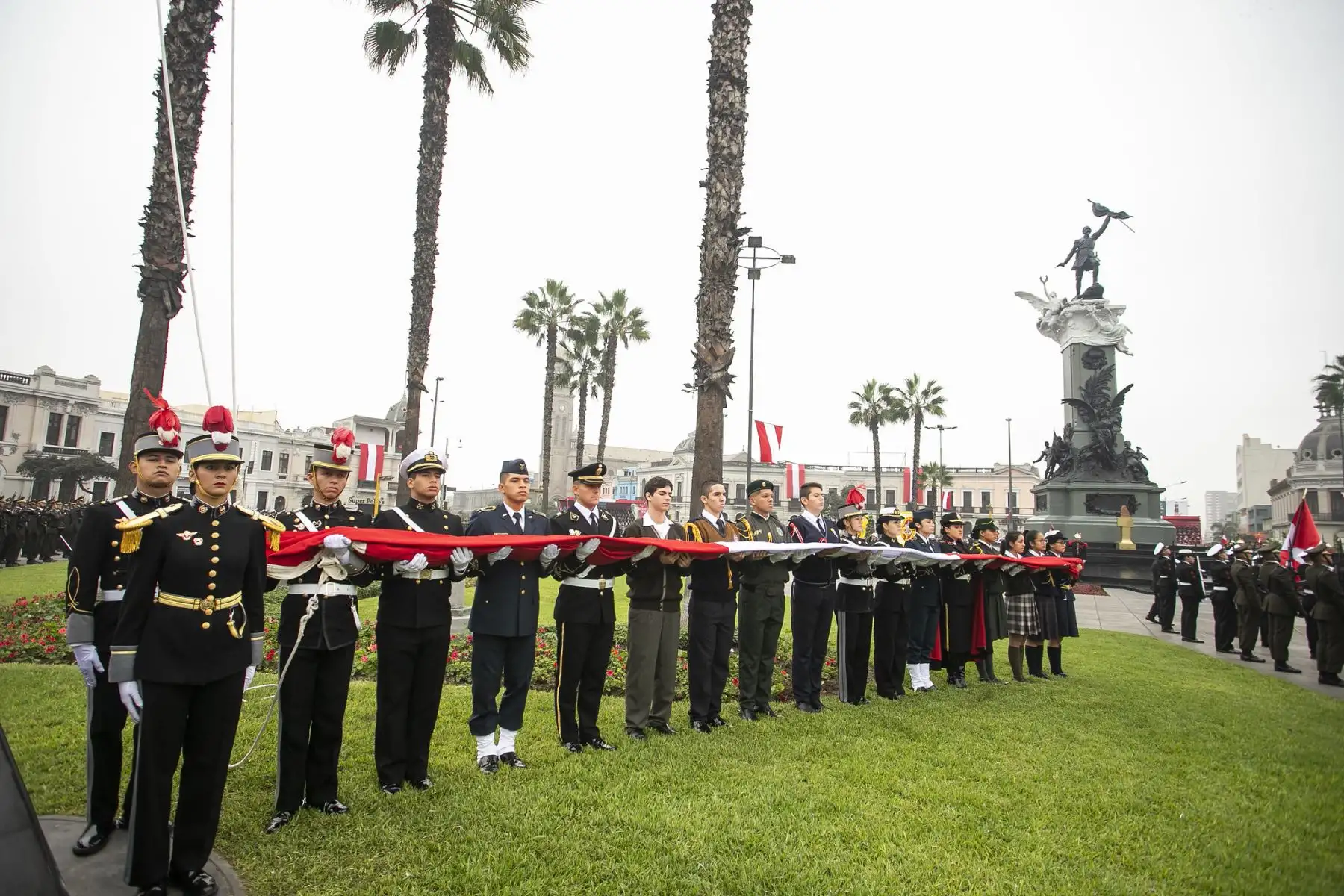 Jefe de Estado, Martín Vizcarra, preside ceremonia por el 139 Aniversario de la Batalla de Arica y Renovación del Juramento de Fidelidad a la Bandera. Foto: ANDINA/Prensa Presidencia