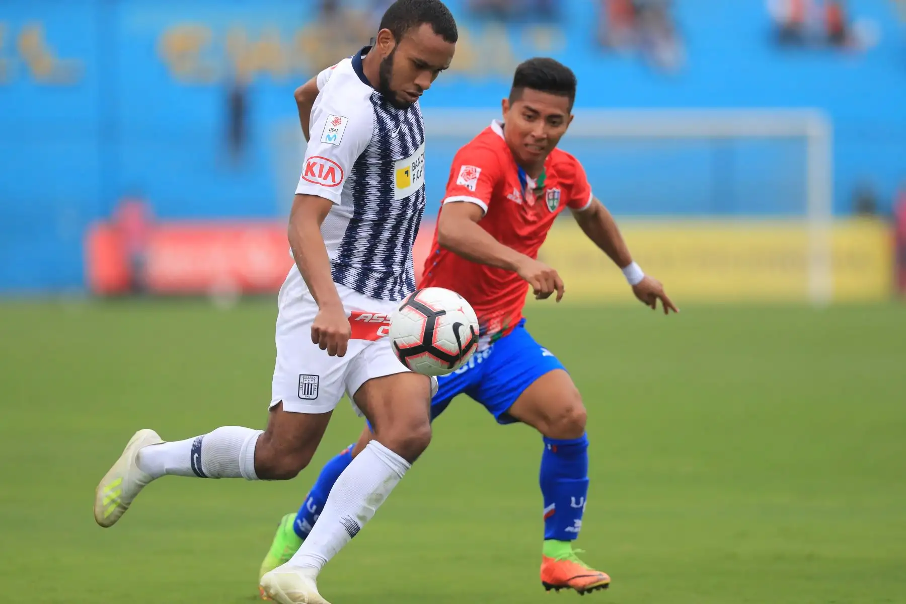Jugador de Alianza Lima Aldair Salazar .
Alianza Lima empató 1-1 ante Unión Comercio 

Foto: ANDINA/Juan Carlos Guzmán Negrini.