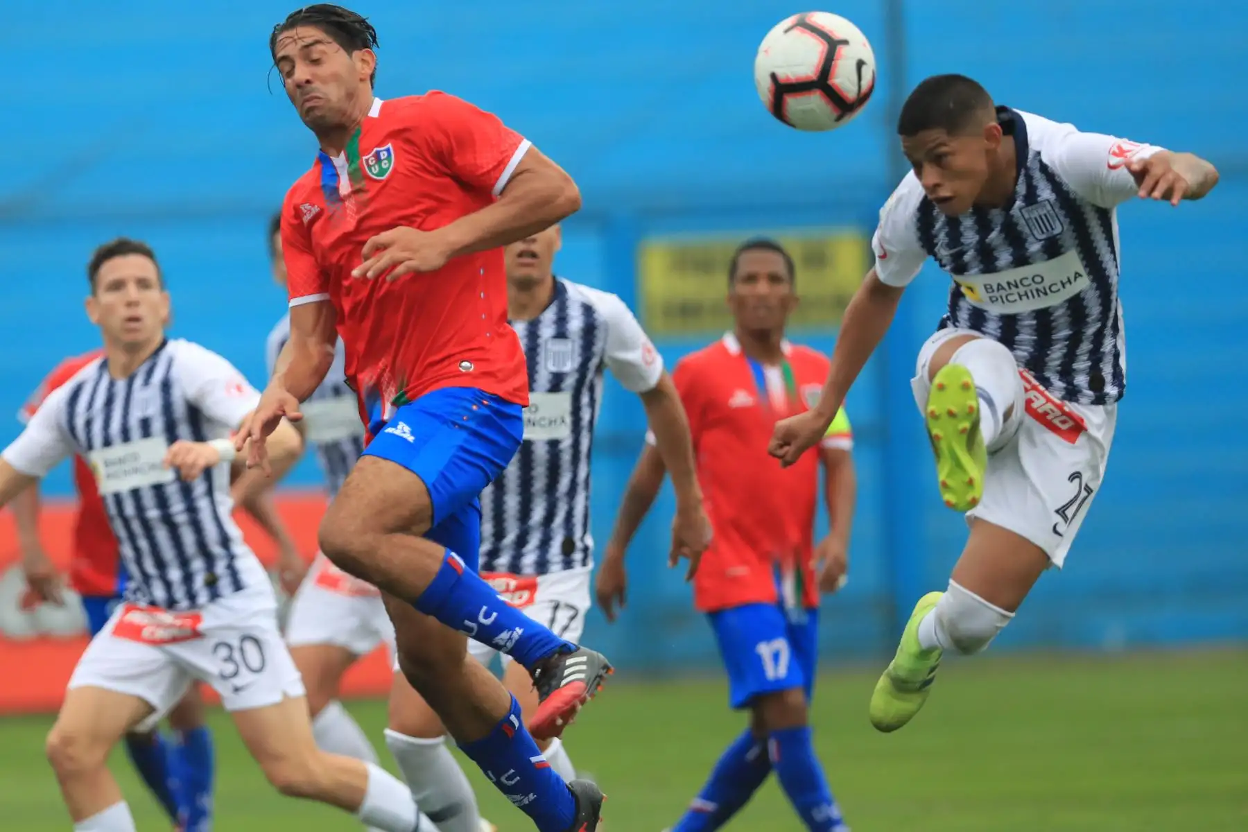 Jugador Kevin Quevedo. Alianza Lima empató 1-1 ante Unión Comercio 

Foto: ANDINA/Juan Carlos Guzmán Negrini.