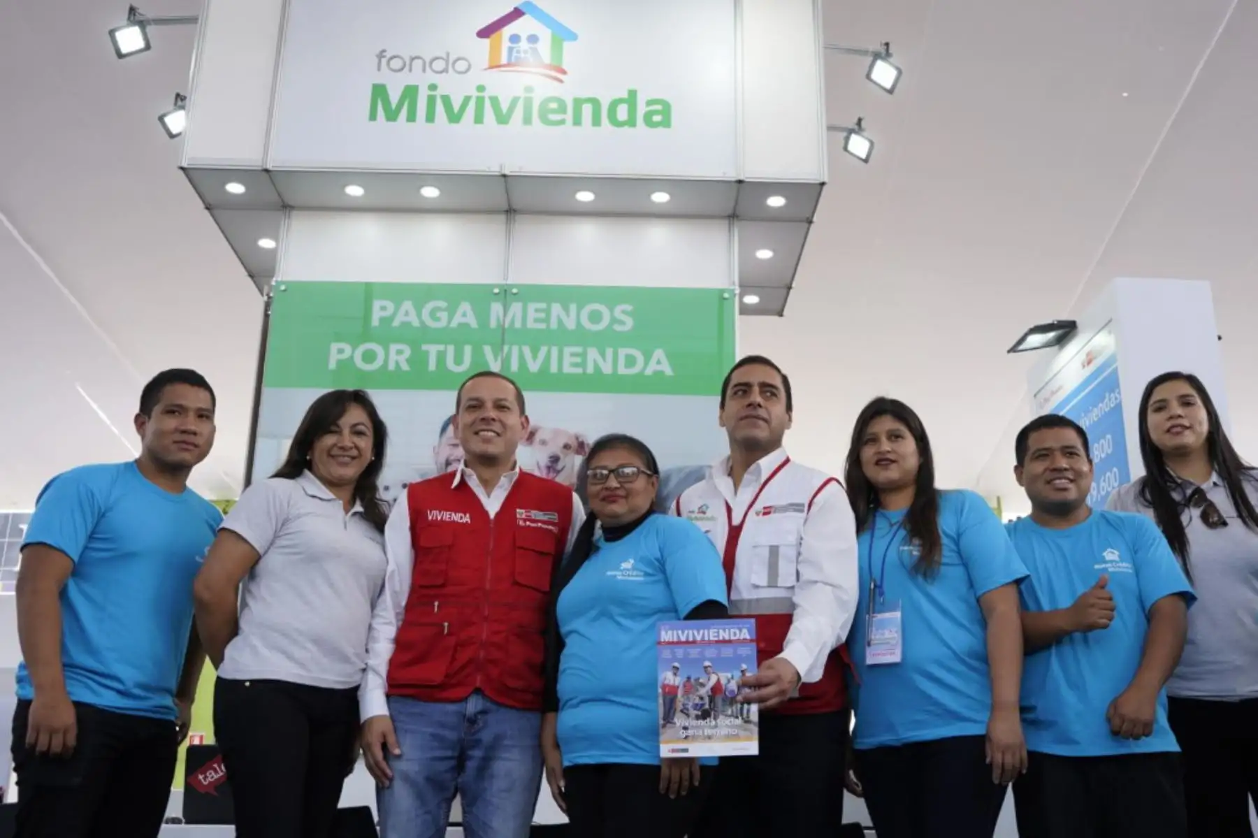 El viceministro de Vivienda y Urbanismo, Jorge Arévalo, inauguran la feria inmobiliaria en Ica,  donde participan 11 empresas inmobiliarias con 14 proyectos.