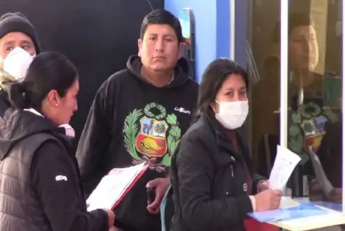 El brote del síndrome de Guillian Barré en el norte del país estaría relacionado al tema ambiental, ya que es un factor que determina las enfermedades, entre otros a los que está expuesto una persona, sostuvo Gladys Ramírez, directora general del Centro Nacional de Epidemiología, Prevención y Control de Enfermedades del Ministerio de Salud (Minsa).ANDINA/Difusión