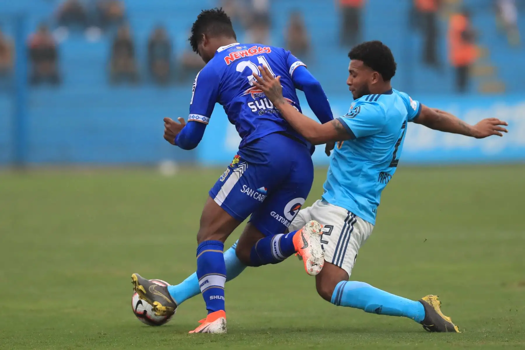 Sporting Cristal derrotó al Binacional por tres tantos a uno.

Foto: ANDINA/Juan Carlos Guzmán Negrini.