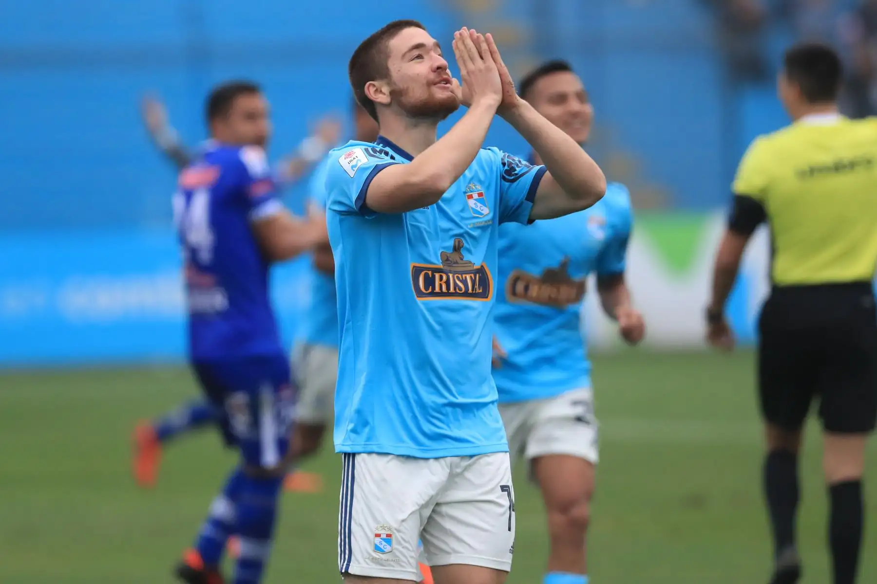 Sporting Cristal derrotó al Binacional por tres tantos a uno.

Foto: ANDINA/Juan Carlos Guzmán Negrini.