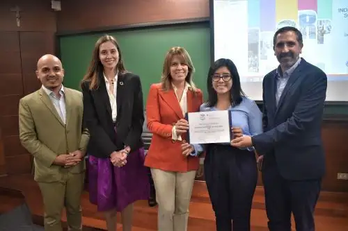 Directivos de la Sociedad Nacional de Pesquería (SNP) reciben reconocimiento internacional. Foto: Cortesía.