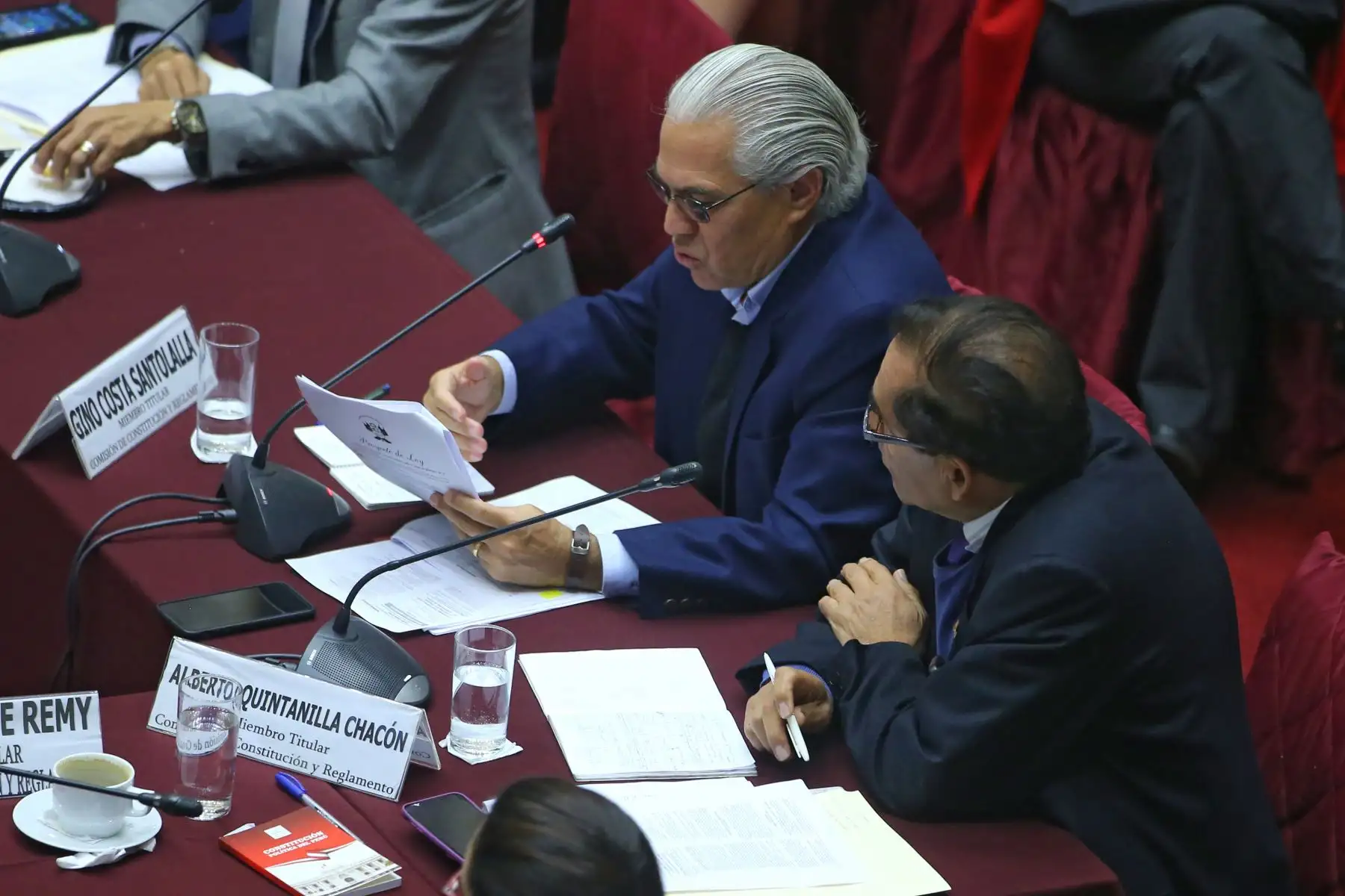 La Comisión Especial para elegir a los miembros de la Junta Nacional de Justicia (JNJ) se presenta ante la Comisión de Constitución del Congreso a fin de informar los avances de su trabajo. Foto: ANDINA/Vidal Tarqui