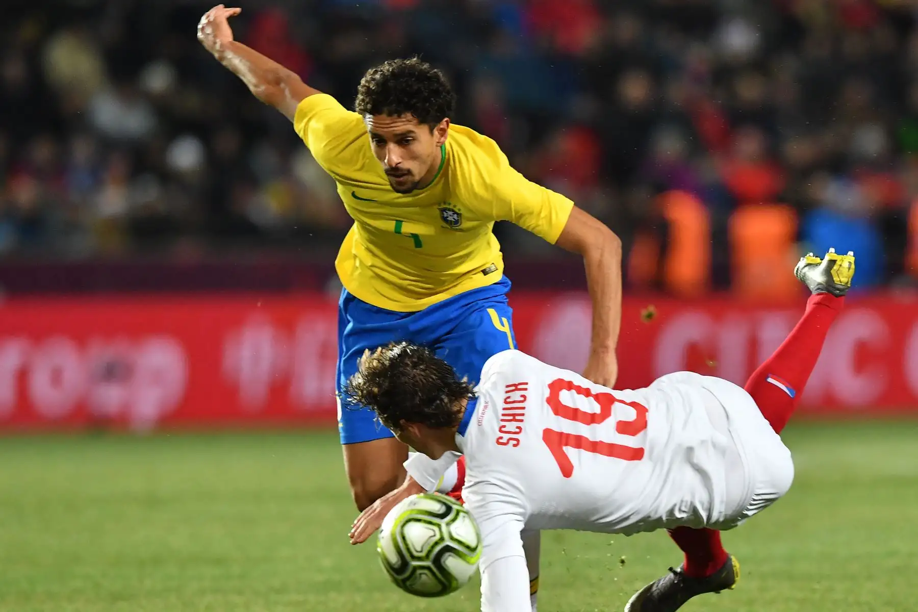 Marquinhos (Marcos Aoás Corrêa)
Valor: US$ 73.3 millones; País: Brasil; Posición: Defensa Central; Club: PSG (FRA); Nacimiento: 14 de mayo de 1994; (25 años); Partidos con su selección: 30; Goles: 1