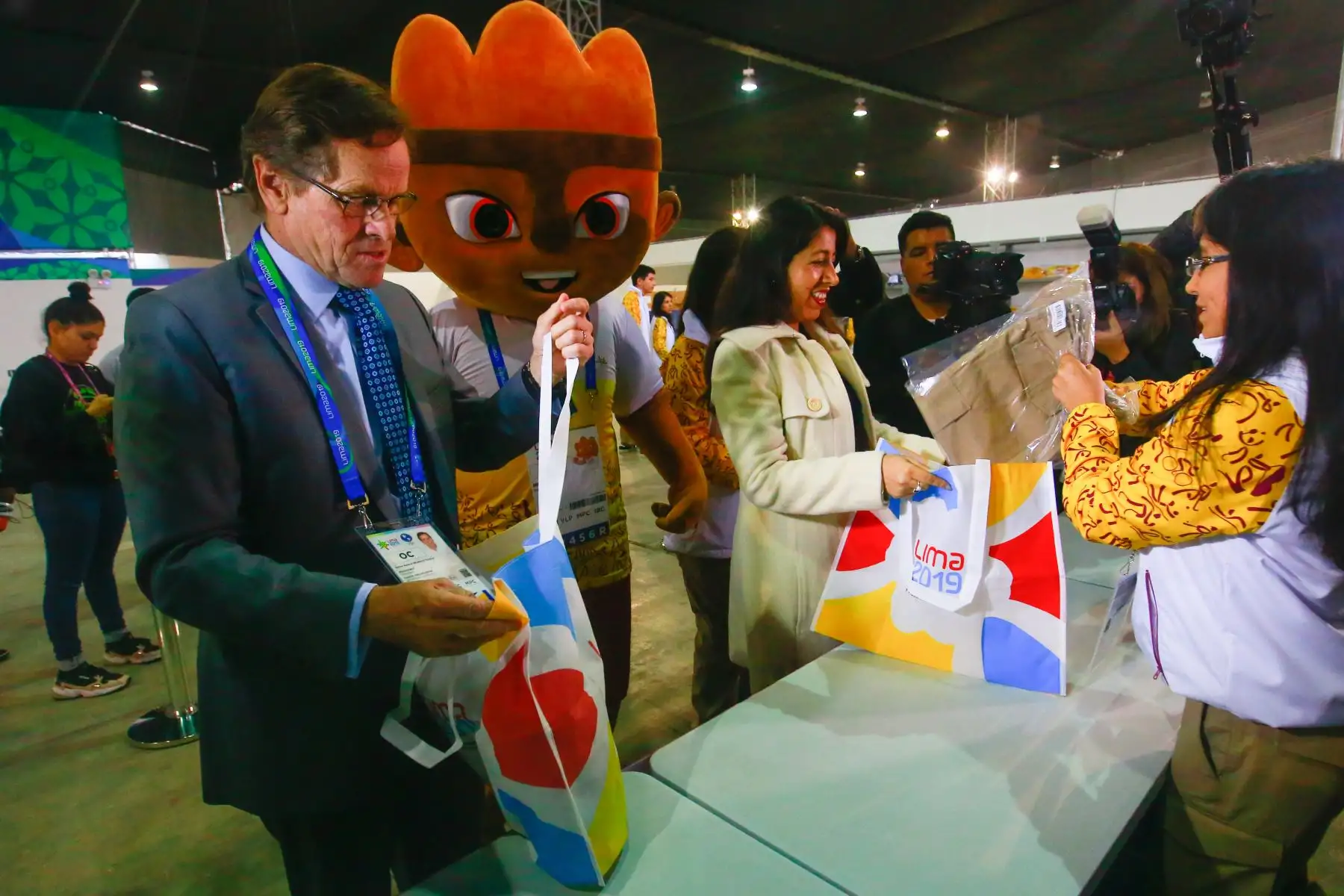 Inicio de operaciones del centro de acreditación y uniformes de Lima 2019. Foto: ANDINA/Héctor Vinces