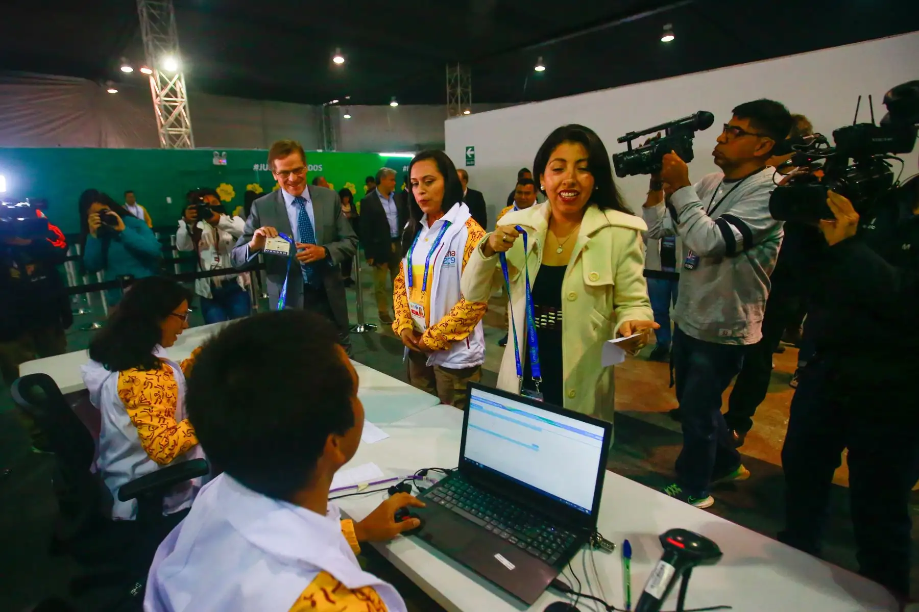 Inicio de operaciones del centro de acreditación y uniformes de Lima 2019. Foto: ANDINA/Héctor Vinces