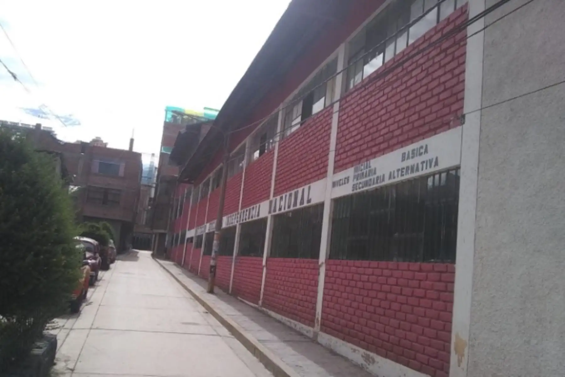 El Programa Nacional de Infraestructura Educativa (Pronied), del Ministerio de Educación (Minedu) dispuso la entrega de 4 módulos educativos a la institución educativa 70025 Independencia Nacional, ubicada en el distrito, provincia y región de Puno.