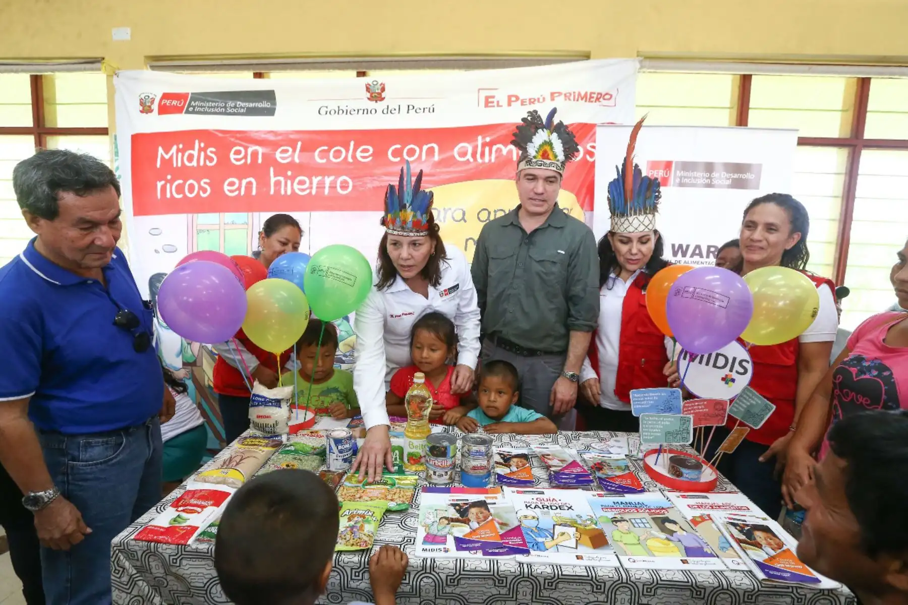 El presidente del Consejo de Ministros, Salvador del Solar, supervisó la atención que brinda el programa Qali Warma en la institución educativa “Virgen de las Mercedes”, en Iquitos.Foto: ANDINA/PCM