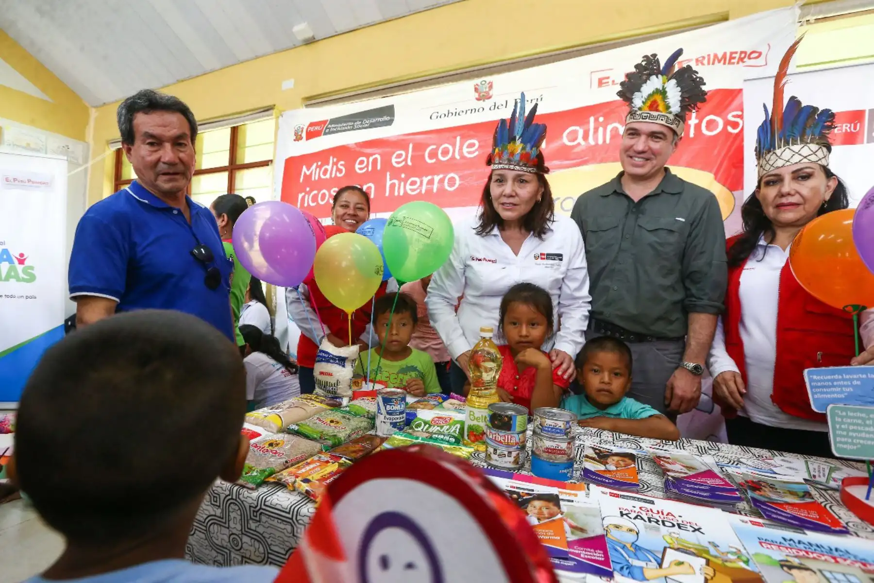 El presidente del Consejo de Ministros, Salvador del Solar, supervisó la atención que brinda el programa Qali Warma en la institución educativa “Virgen de las Mercedes”, en Iquitos.Foto: ANDINA/PCM