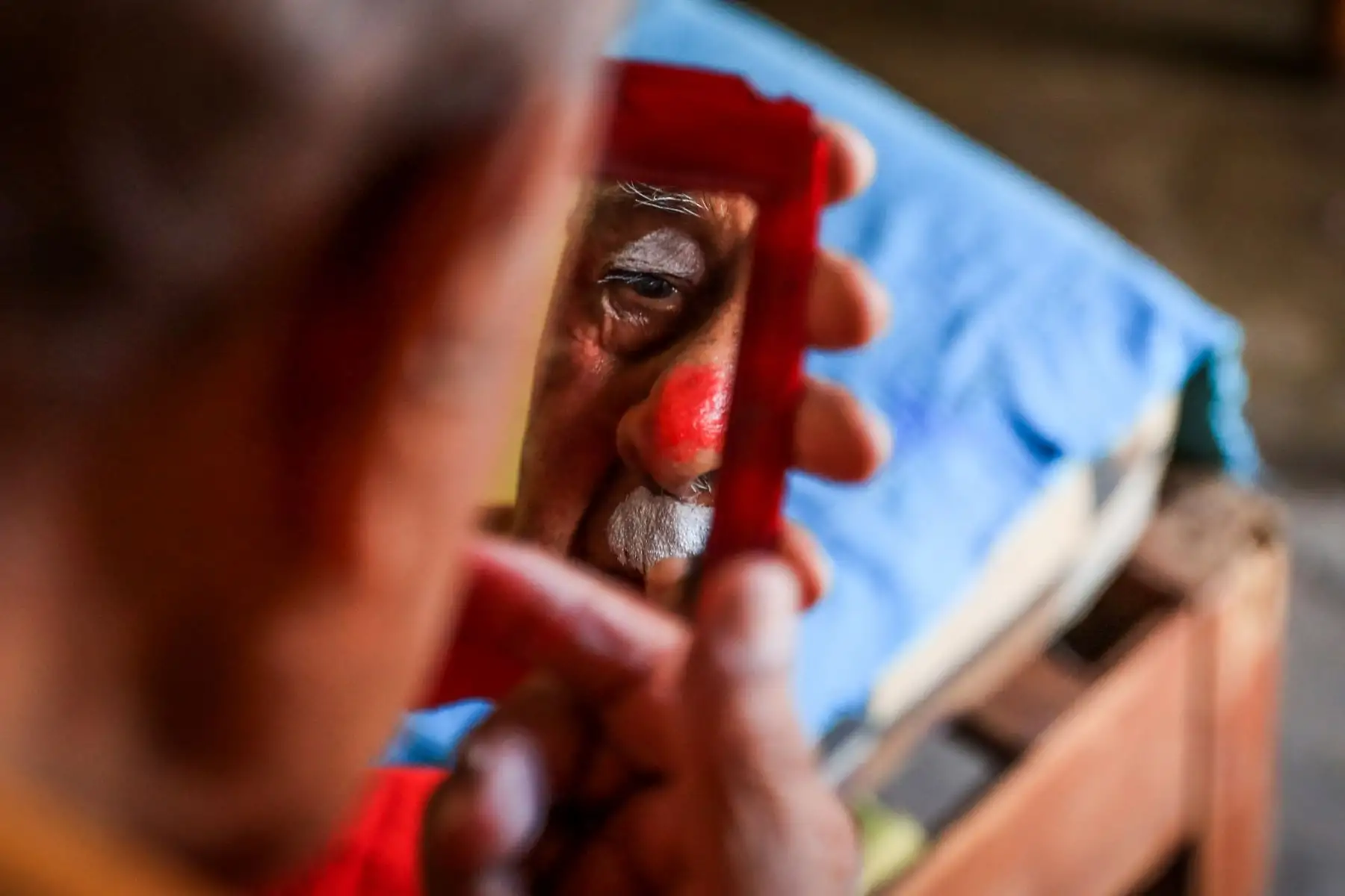 Tiene 95 años de vida y ha pasado 91 de ellos haciendo reír en la carpa de un circo. Pitito es el payaso más viejo del mundo en actividad. Foto: ANDINA/ Carlos Lezama